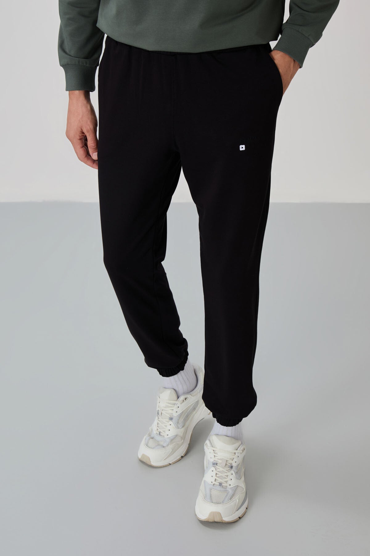 Image of Çağla - Siyah Casual O Yaka Lastik Paça Pamuklu Erkek Oversize Eşofman Takımı - 85120