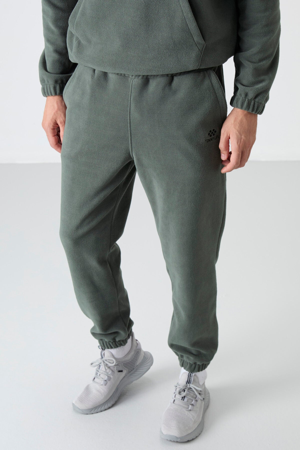 Image of Çağla Yarım Fermuar Dik Yaka Lastik Paça Polar Erkek Eşofman Takımı - 85159