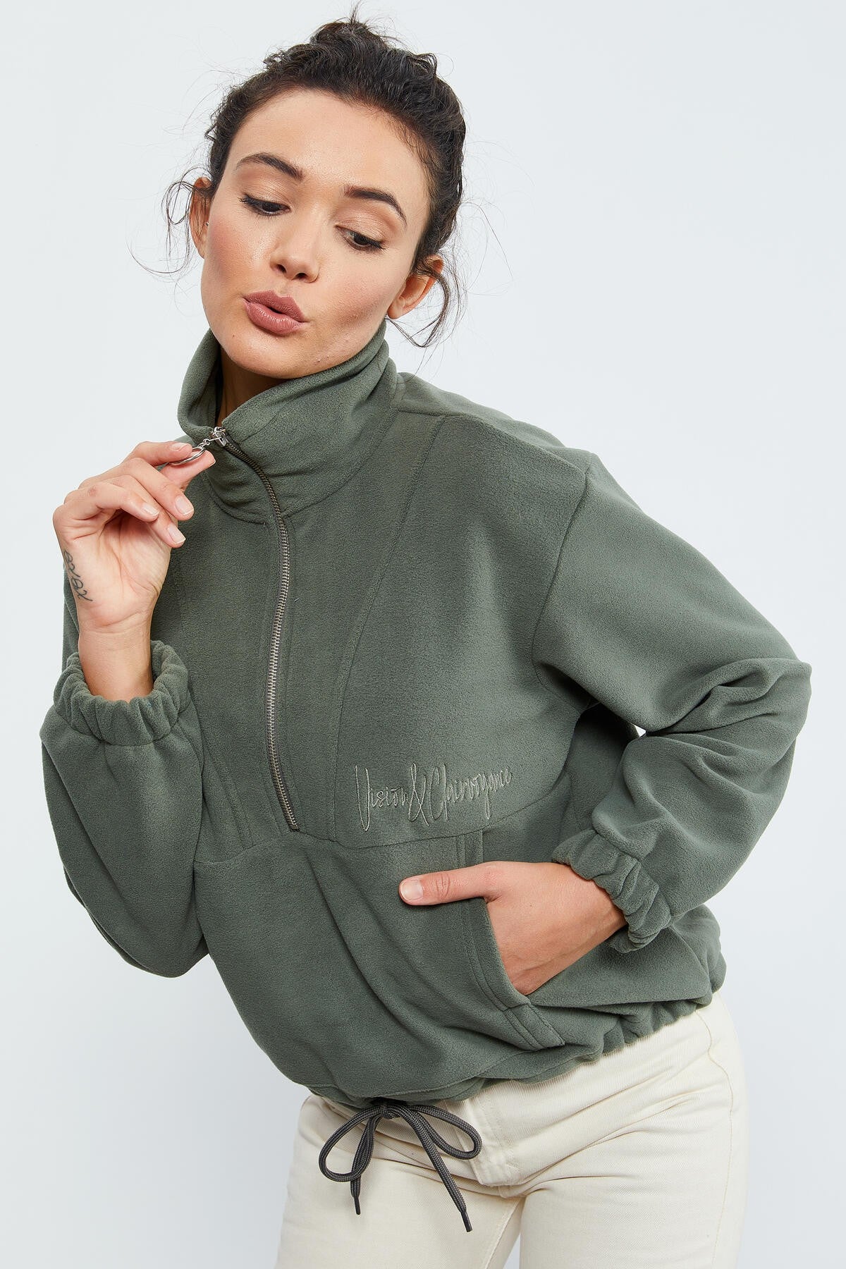Image of Çağla Yarım Fermuar Etek Ucu Büzgülü Kadın Polar Oversize Sweatshirt - 97171