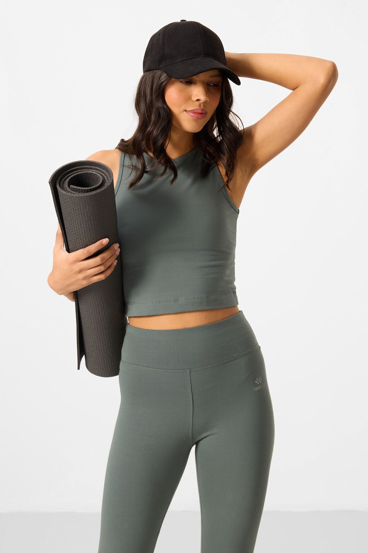 Image of Çağla Yüksek Bel Kapri-Crop Atlet Slim Fit Kadın Tayt Takım - 95284