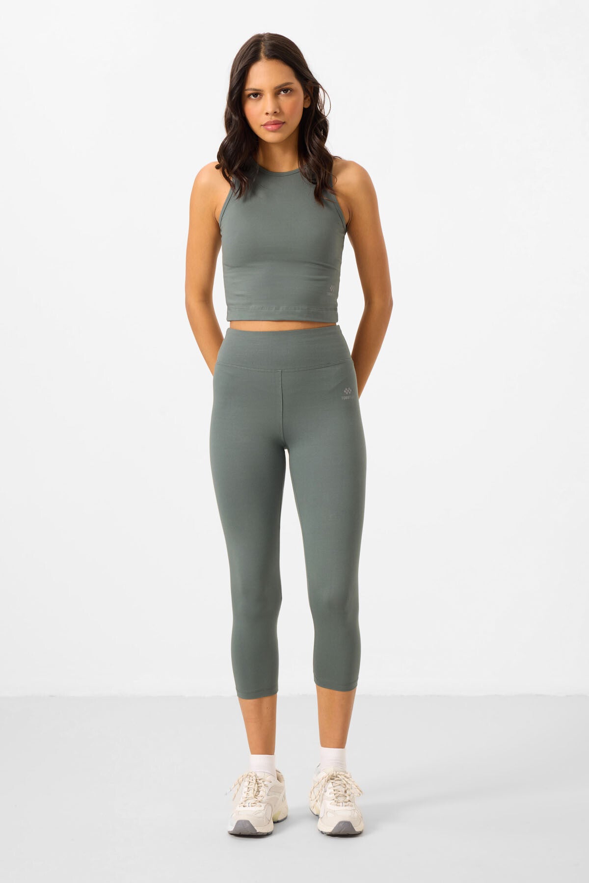 Image of Çağla Yüksek Bel Kapri-Crop Atlet Slim Fit Kadın Tayt Takım - 95284