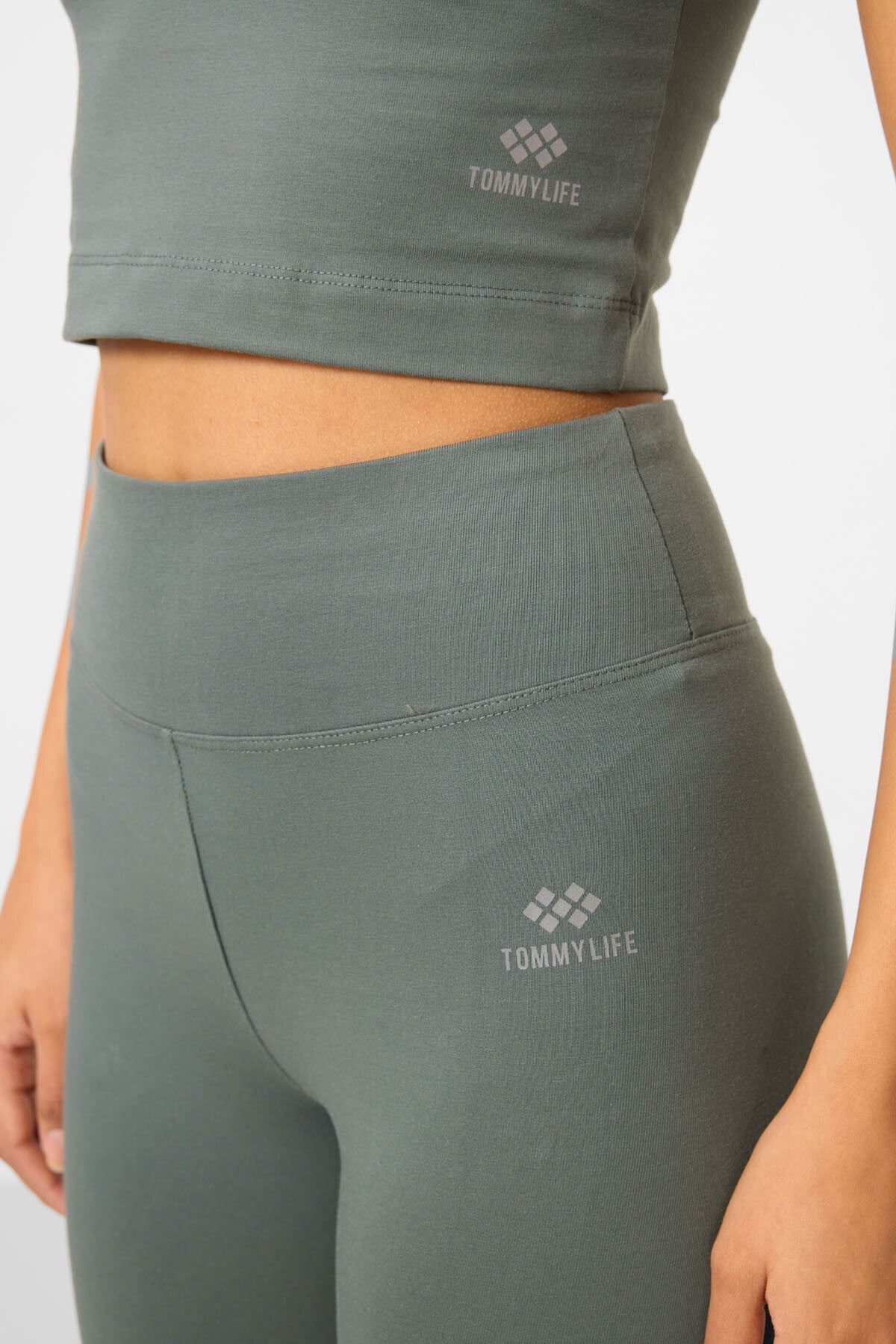 Image of Çağla Yüksek Bel Kapri-Crop Atlet Slim Fit Kadın Tayt Takım - 95284