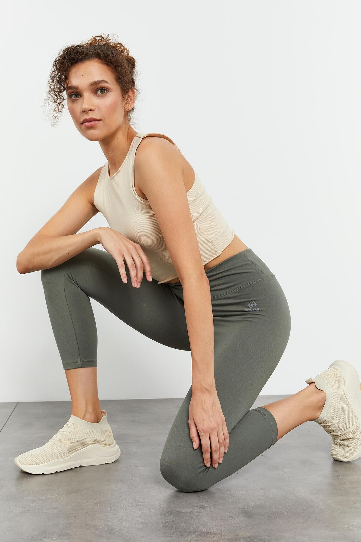 Image of Çağla Yüksek Bel Slim Fit Dar Paça Kadın Kapri Tayt - 93097