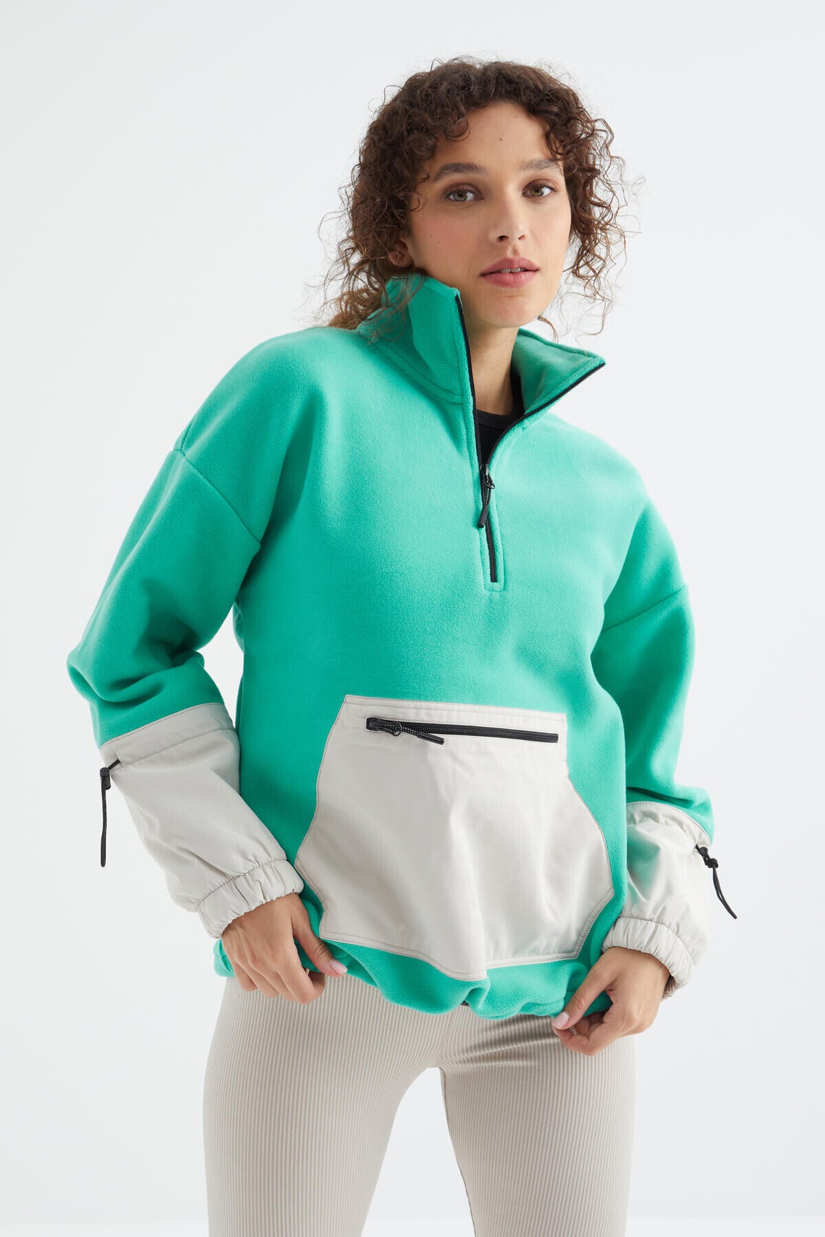 Image of Deniz Yeşili Etek Ucu Büzgülü Yarım Fermuarlı Oversize Kadın Polar Sweatshirt - 97238