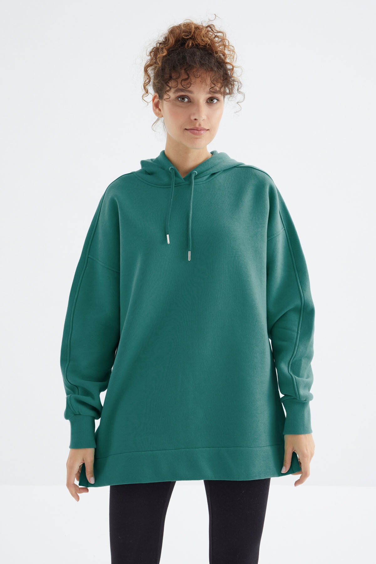 Image of Deniz Yeşili Reglan Kol Basic Kapüşonlu Oversize Sweatshirt Tunik - 97242