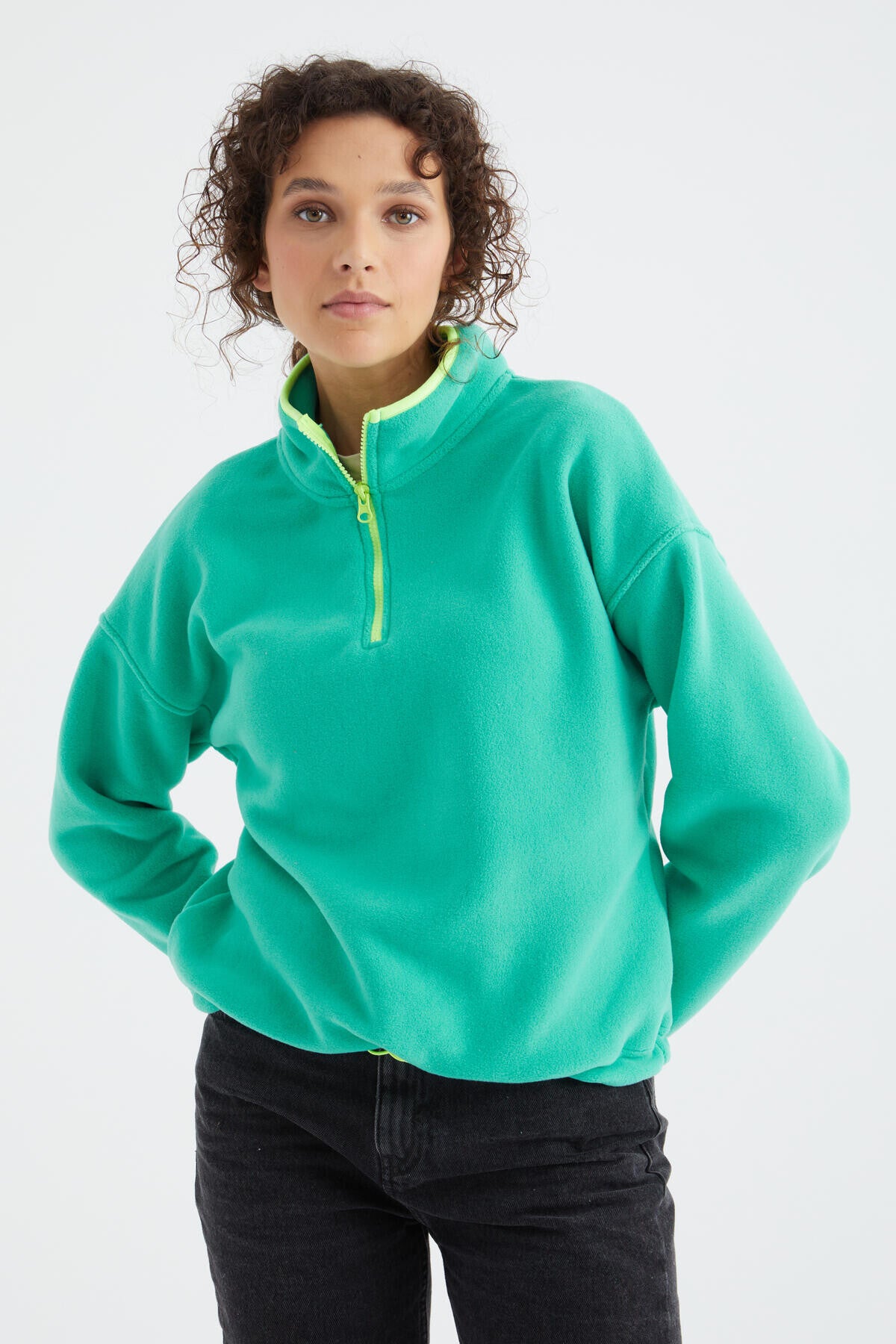 Image of Deniz Yeşili Yarım Fermuar Etek Ucu Büzgülü Dik Yaka Oversize Kadın Polar Sweatshirt - 97234