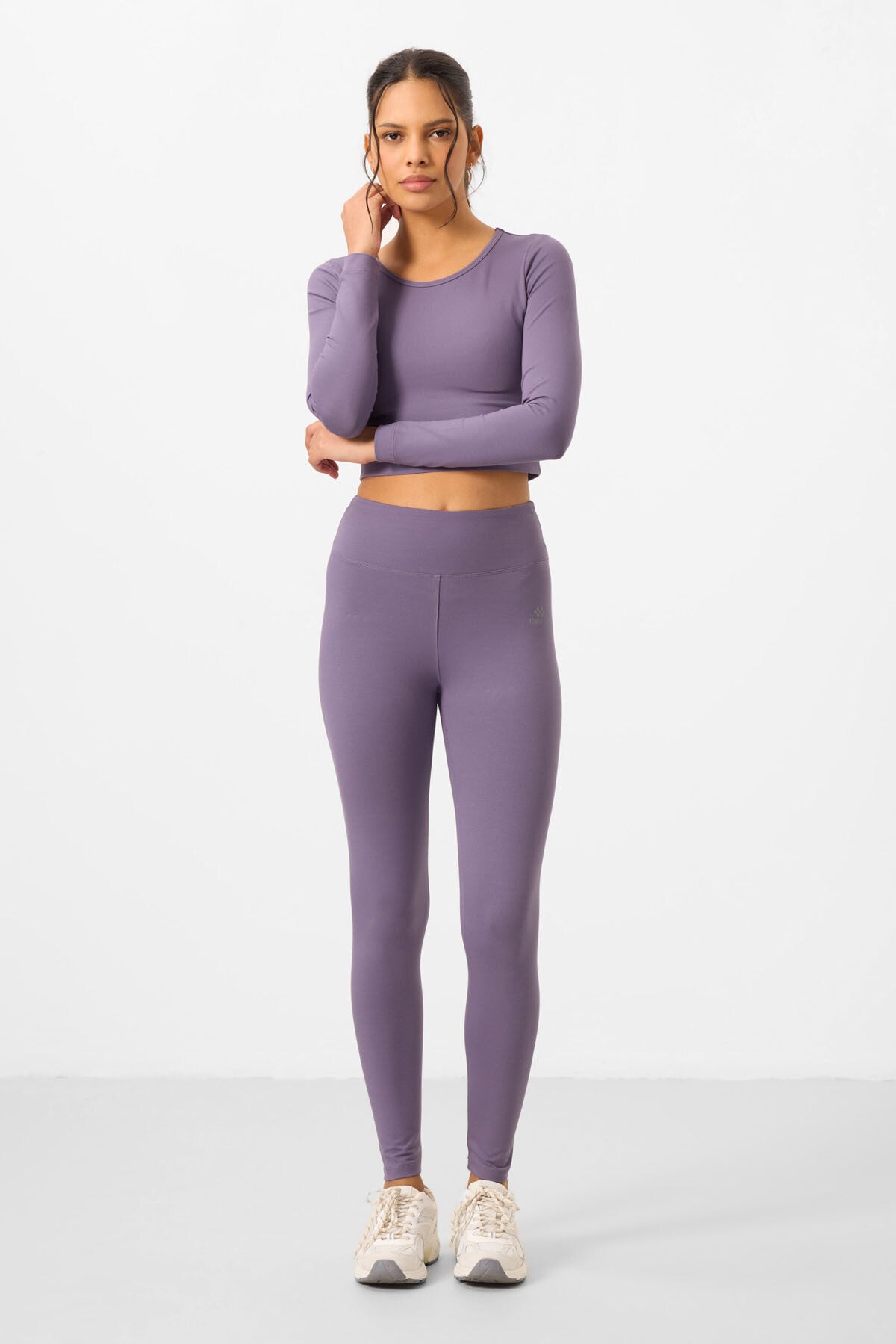 Image of Set violet cu top scurt, talie înaltă, mânecă lungă, croială slim, și colanți pentru femei - 95286