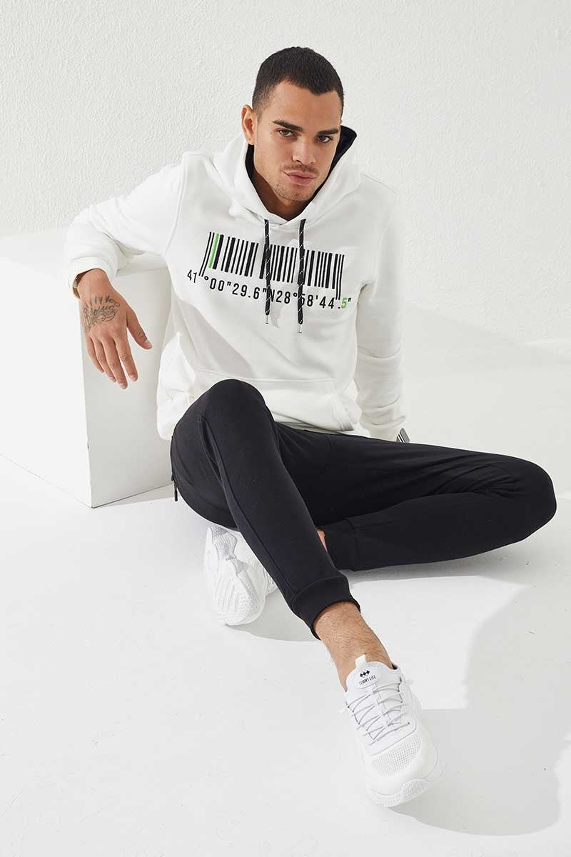 Image of Ekru Nakışlı Kanguru Cep Standart Kalıp Kapüşonlu Erkek Sweatshirt - 87839