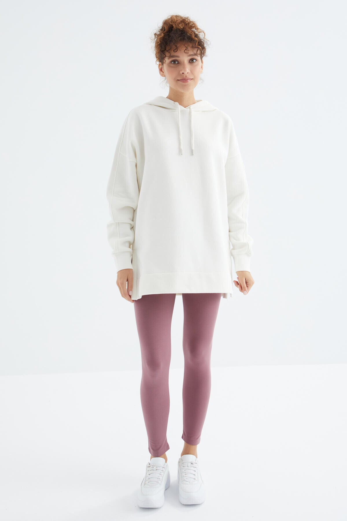 Image of Ekru Reglan Kol Basic Kapüşonlu Oversize Sweatshirt Tunik - 97242
