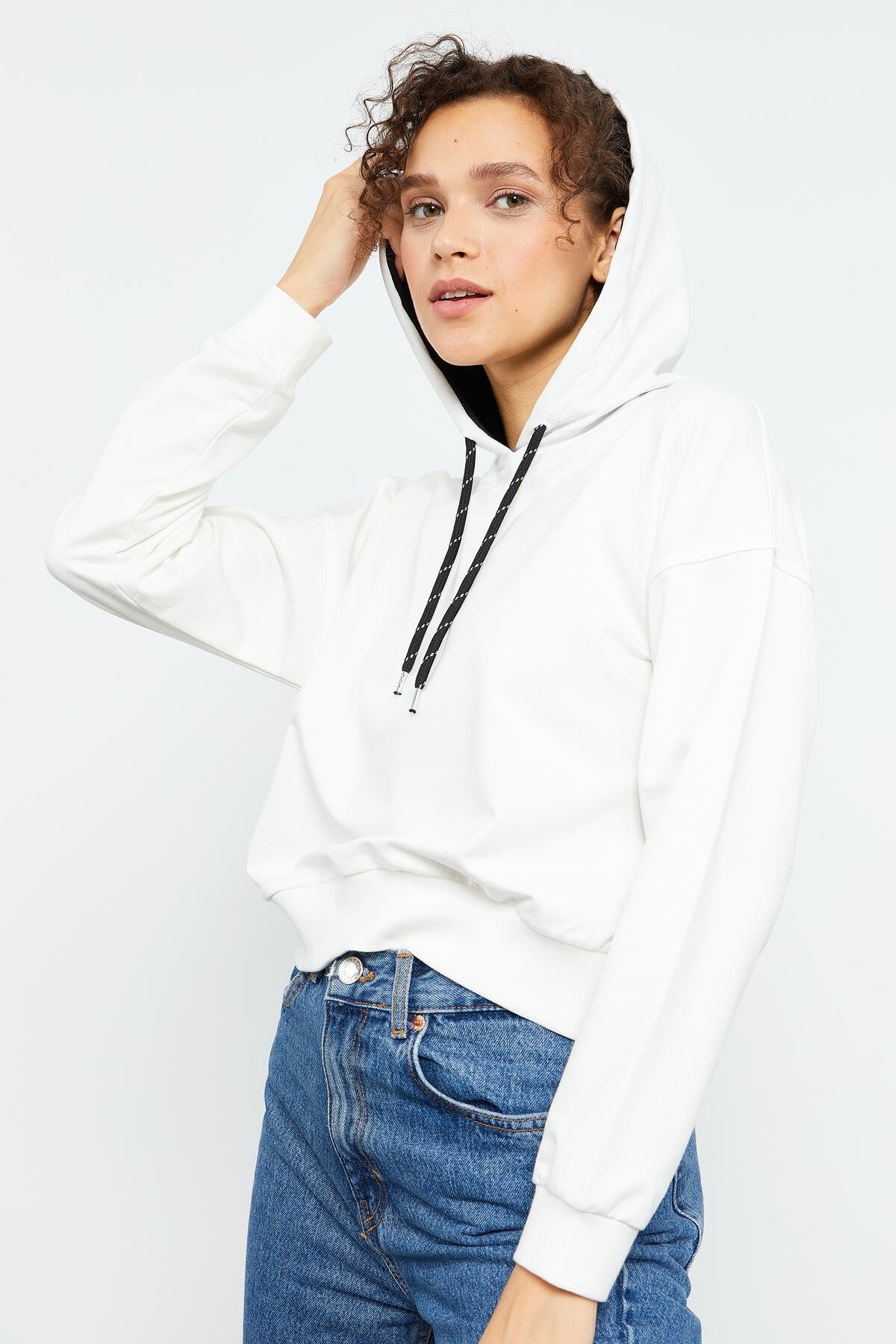 Image of Ekru Uzun Kol Rahat Form Kapüşonlu Kadın Sweatshirt - 97115