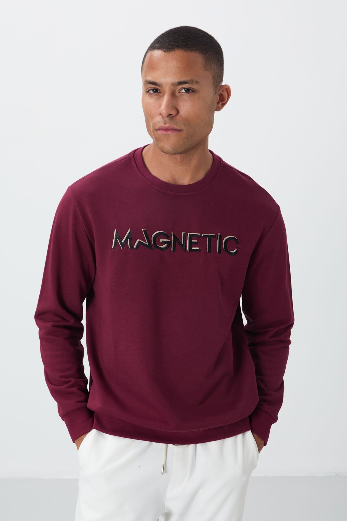 Image of Erguvan Yazı Nakışlı O Yaka Rahat Form İçi Polarlı Erkek Sweatshirt - 88020