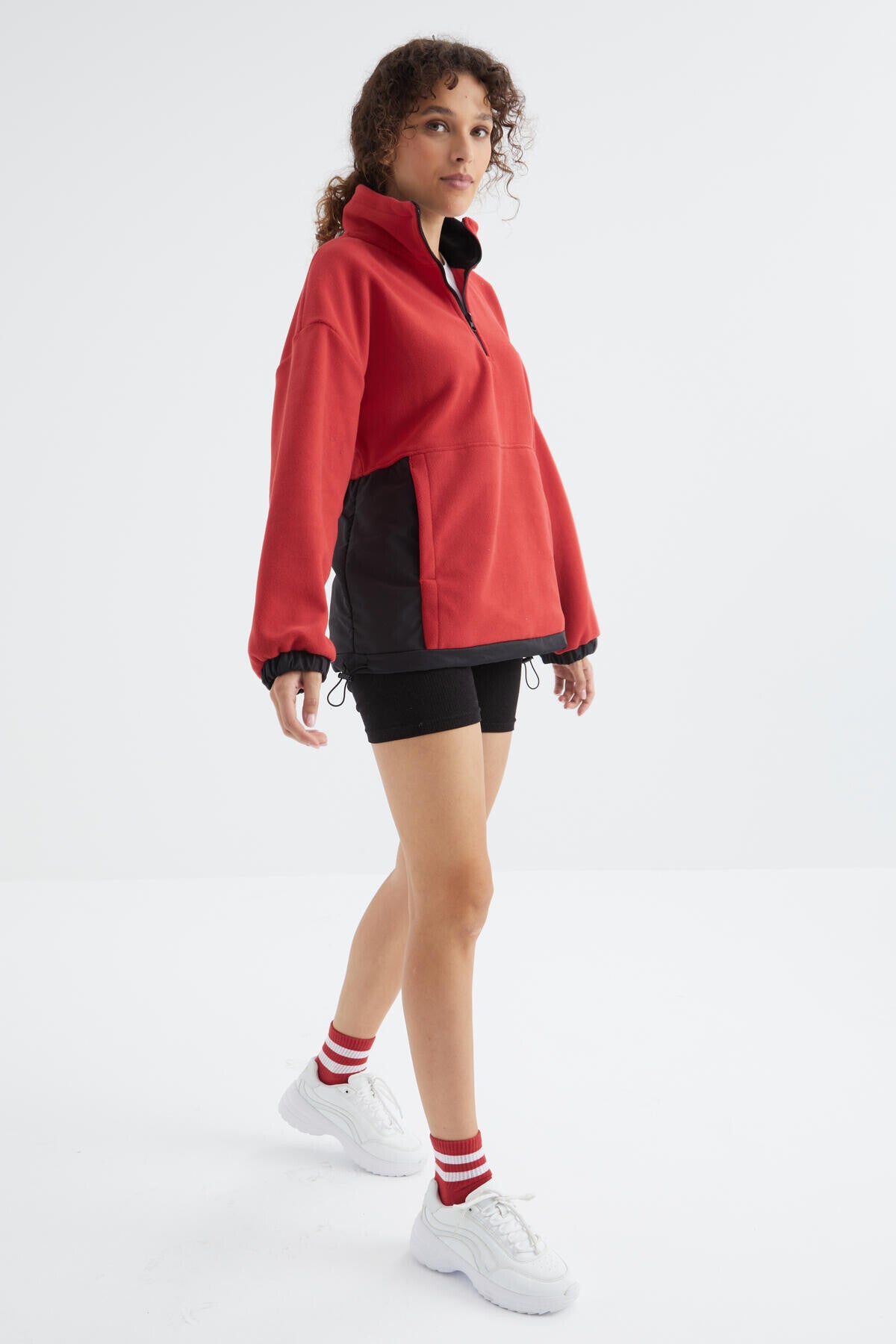 Image of Fiesta Yarım Fermuar Etek Ucu Büzgülü Dik Yaka  Oversize Kadın Polar Sweatshirt - 97236