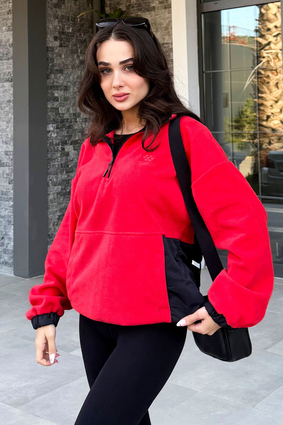 Image of Fiesta Yarım Fermuar Etek Ucu Büzgülü Dik Yaka  Oversize Kadın Polar Sweatshirt - 97236