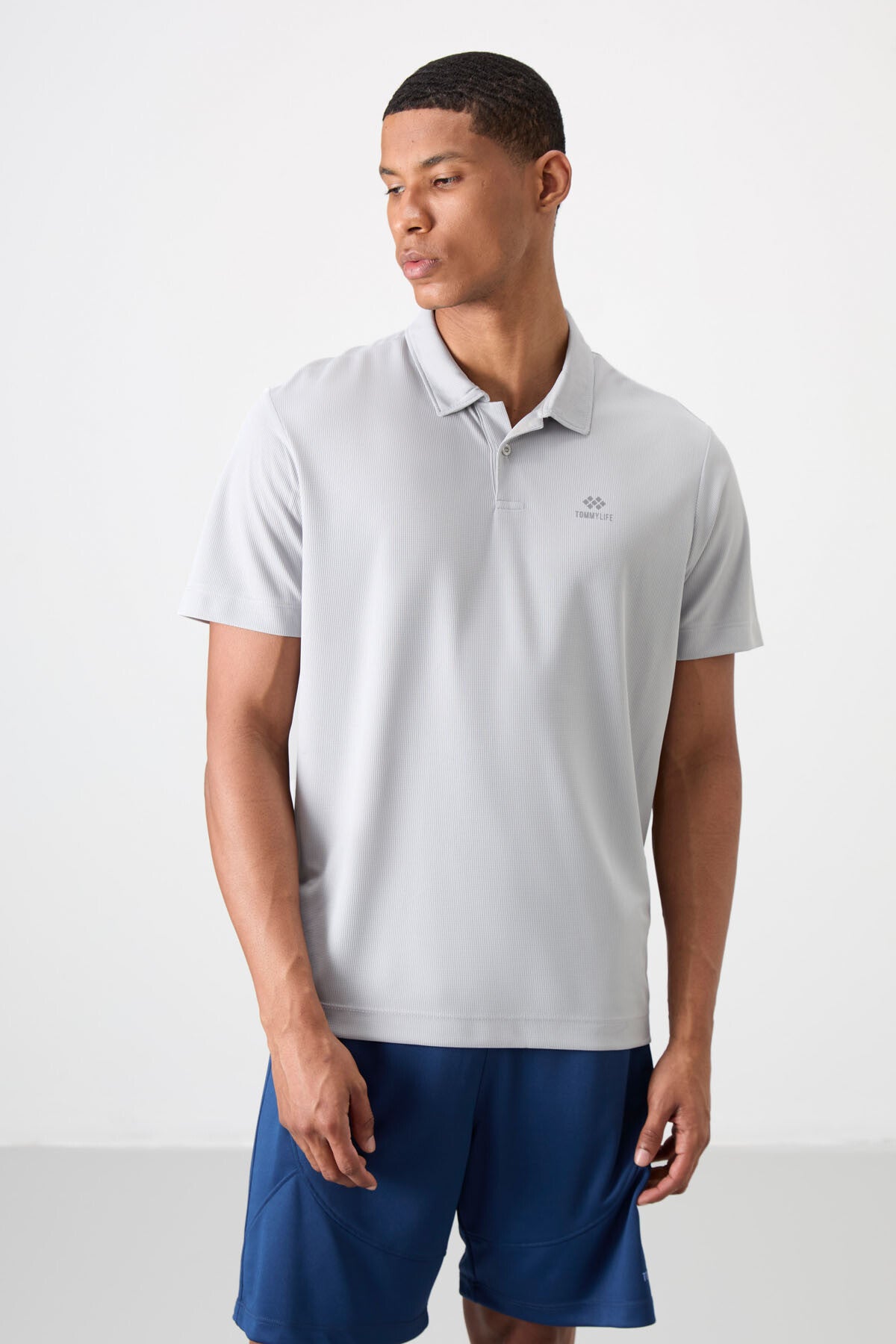 Image of Gri Logo Baskılı Standart Kalıp Polo Yaka Aktif Spor Erkek T-Shirt - 88252