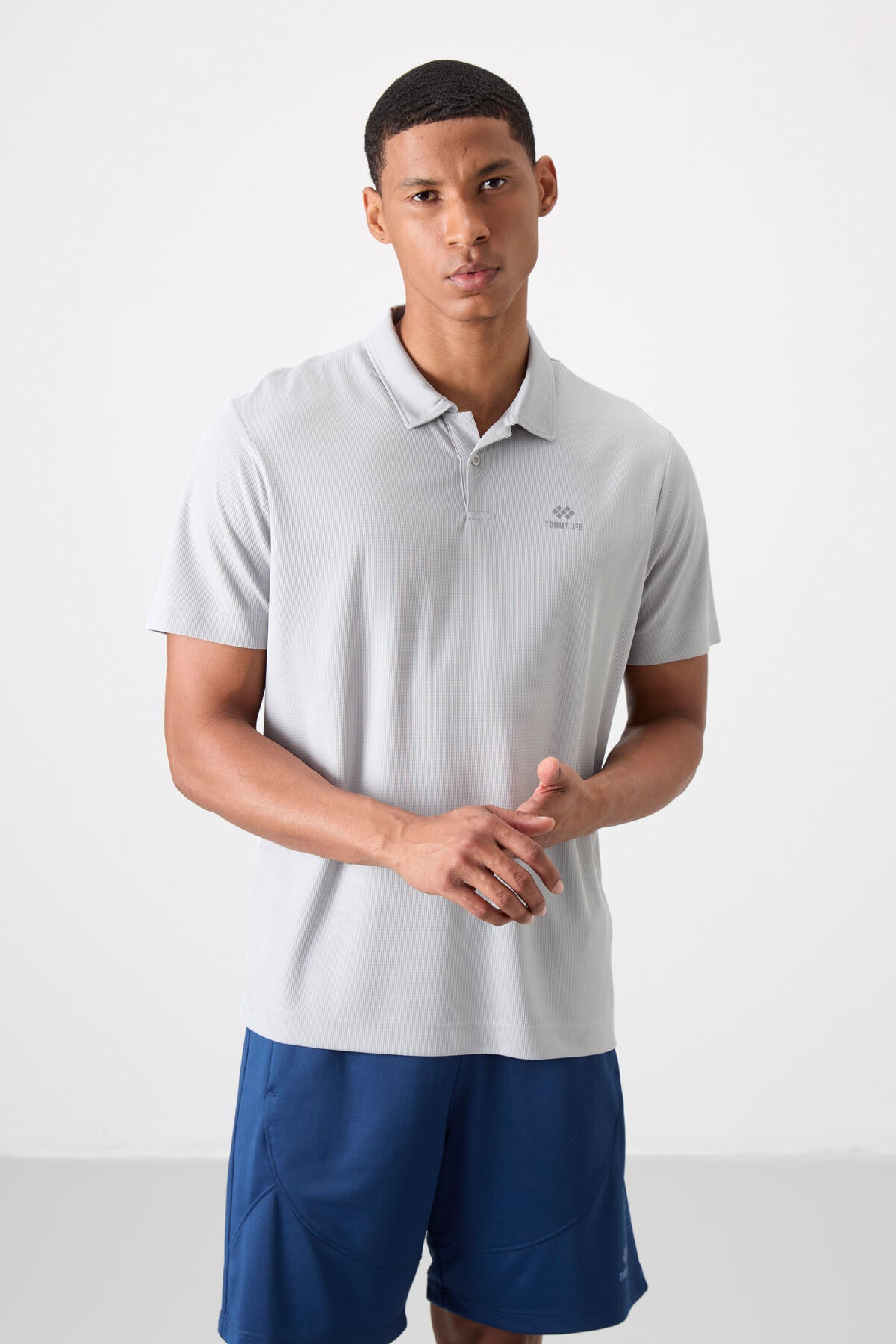 Image of Gri Logo Baskılı Standart Kalıp Polo Yaka Aktif Spor Erkek T-Shirt - 88252
