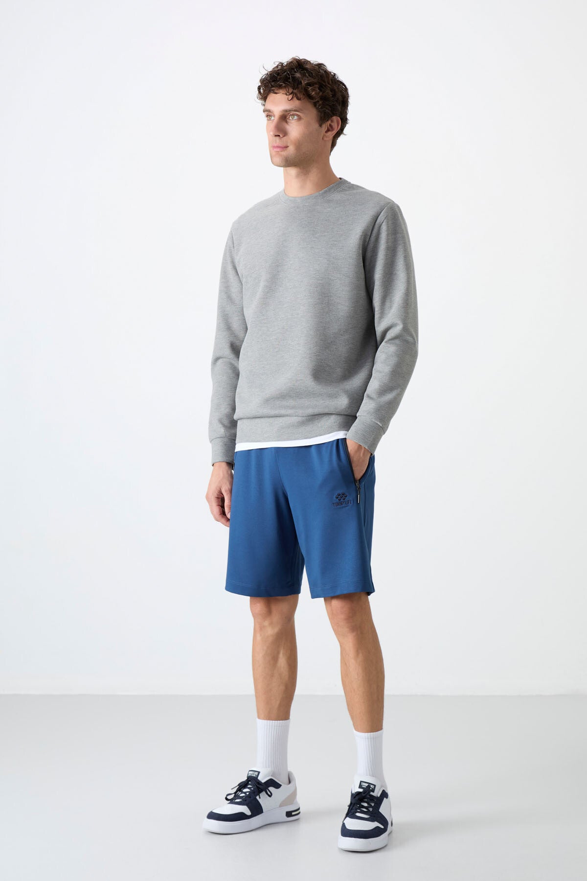 Image of Gri Melanj Basic O Yaka Rahat Form Erkek Sweatshirt - 88053