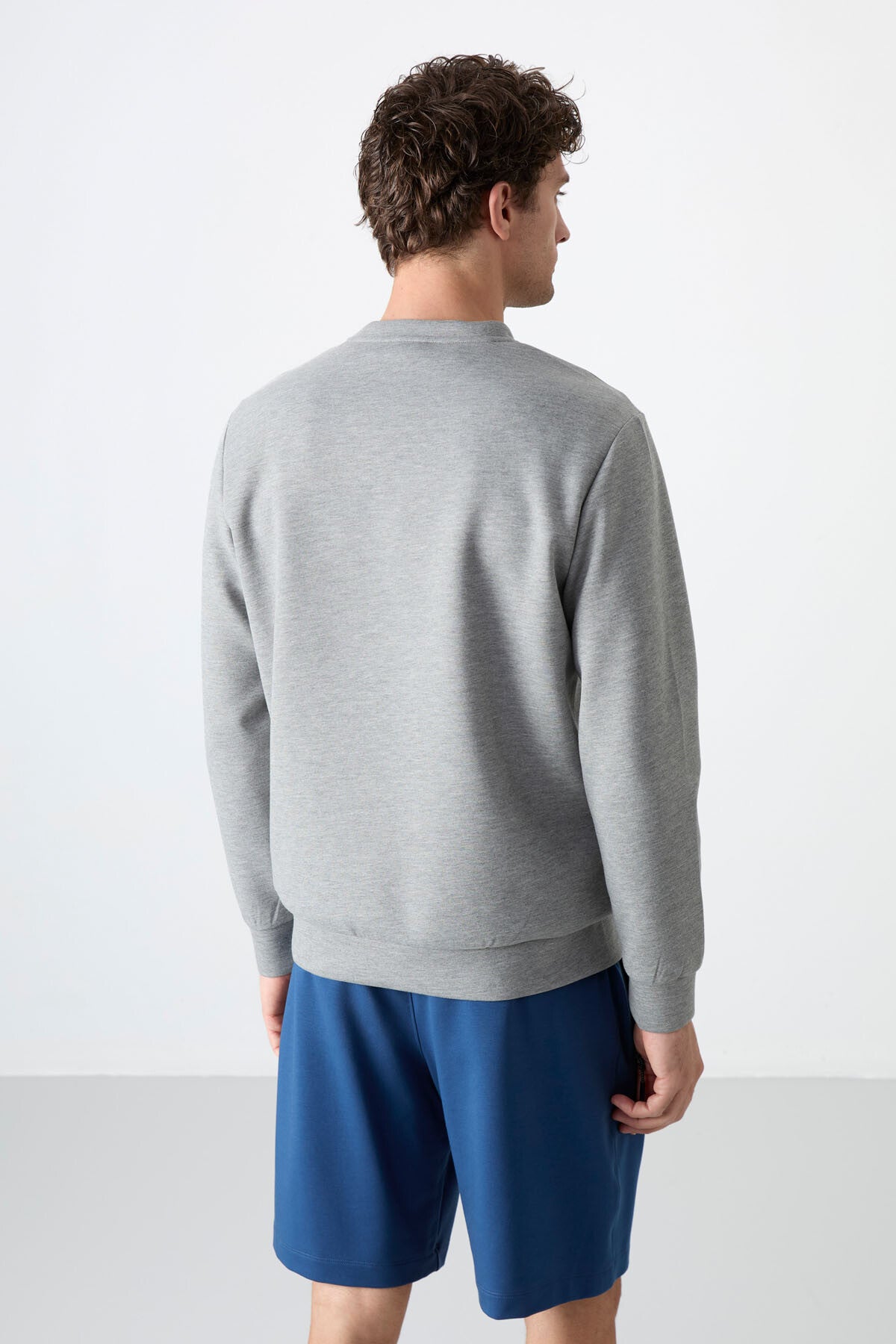 Image of Gri Melanj Basic O Yaka Rahat Form Erkek Sweatshirt - 88053