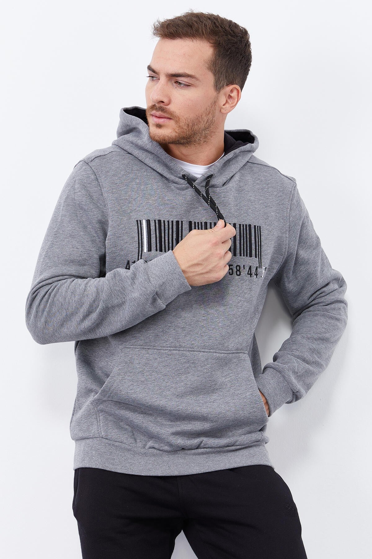 Image of Gri Melanj Nakışlı Kanguru Cep Standart Kalıp Kapüşonlu Erkek Sweatshirt - 87839