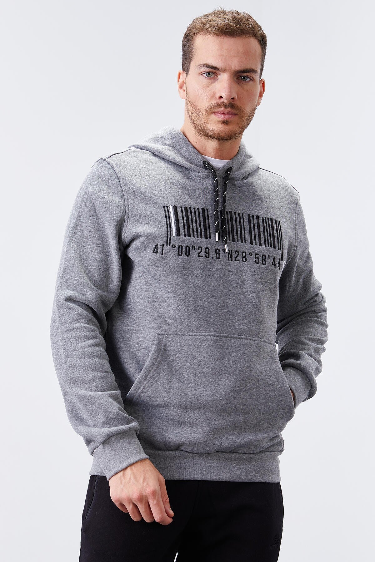 Image of Gri Melanj Nakışlı Kanguru Cep Standart Kalıp Kapüşonlu Erkek Sweatshirt - 87839
