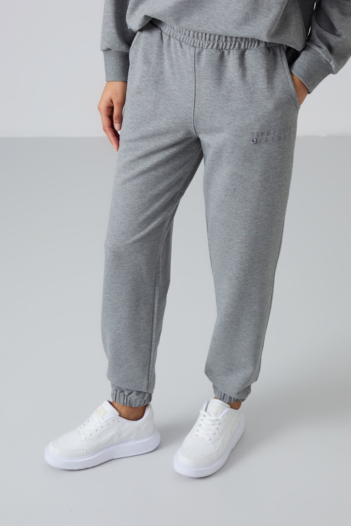 Image of Trening gri melanj pentru femei, din bumbac, cu guler rotund, supradimensionat, cu tiv elastic - 95287