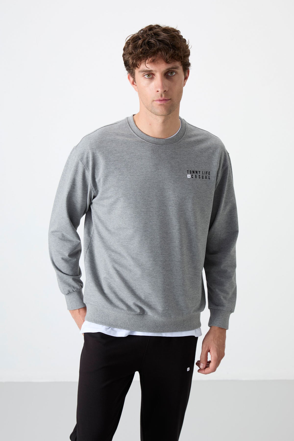 Image of Gri Melanj - Siyah Casual O Yaka Lastik Paça Pamuklu Erkek Oversize Eşofman Takımı - 85120