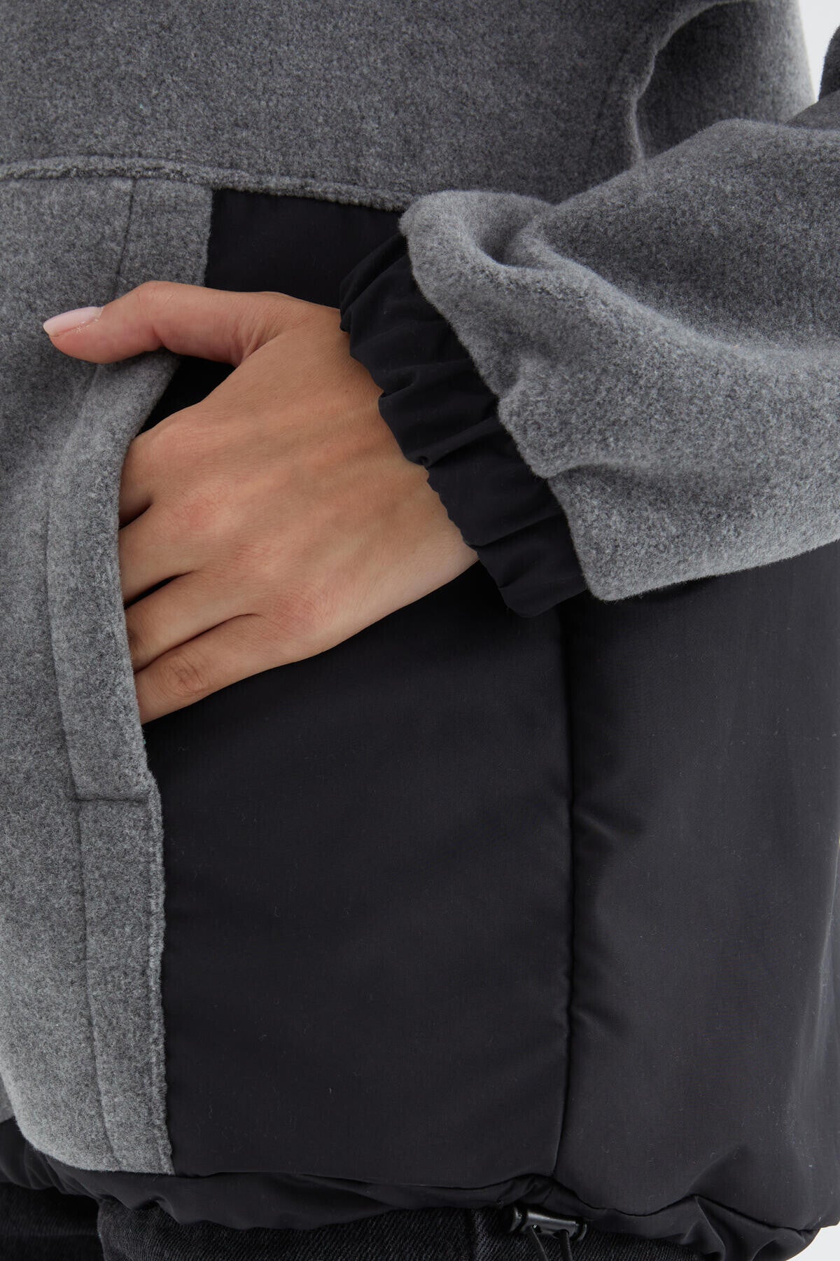 Image of Gri Melanj Yarım Fermuar Etek Ucu Büzgülü Dik Yaka  Oversize Kadın Polar Sweatshirt - 97236