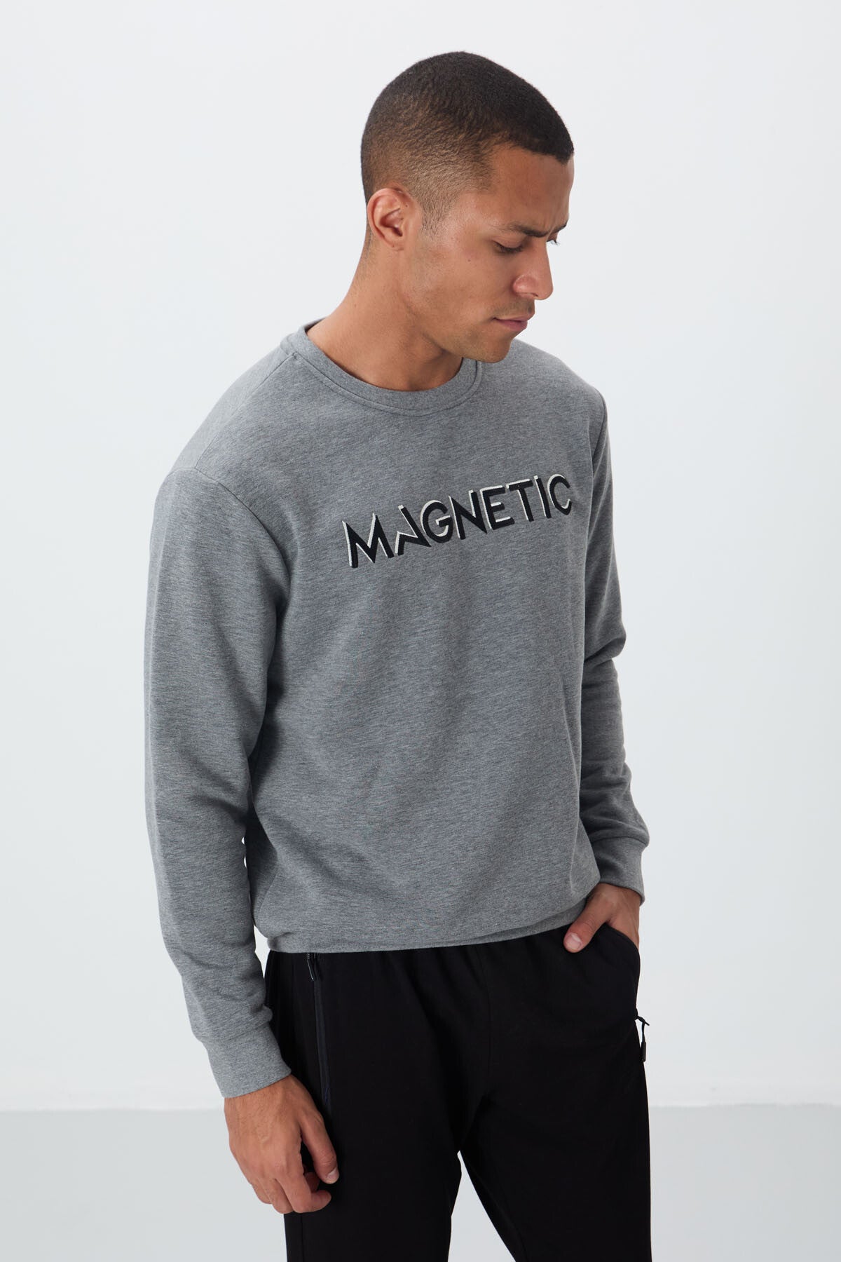 Image of Gri Melanj Yazı Nakışlı O Yaka Rahat Form İçi Polarlı Erkek Sweatshirt - 88020