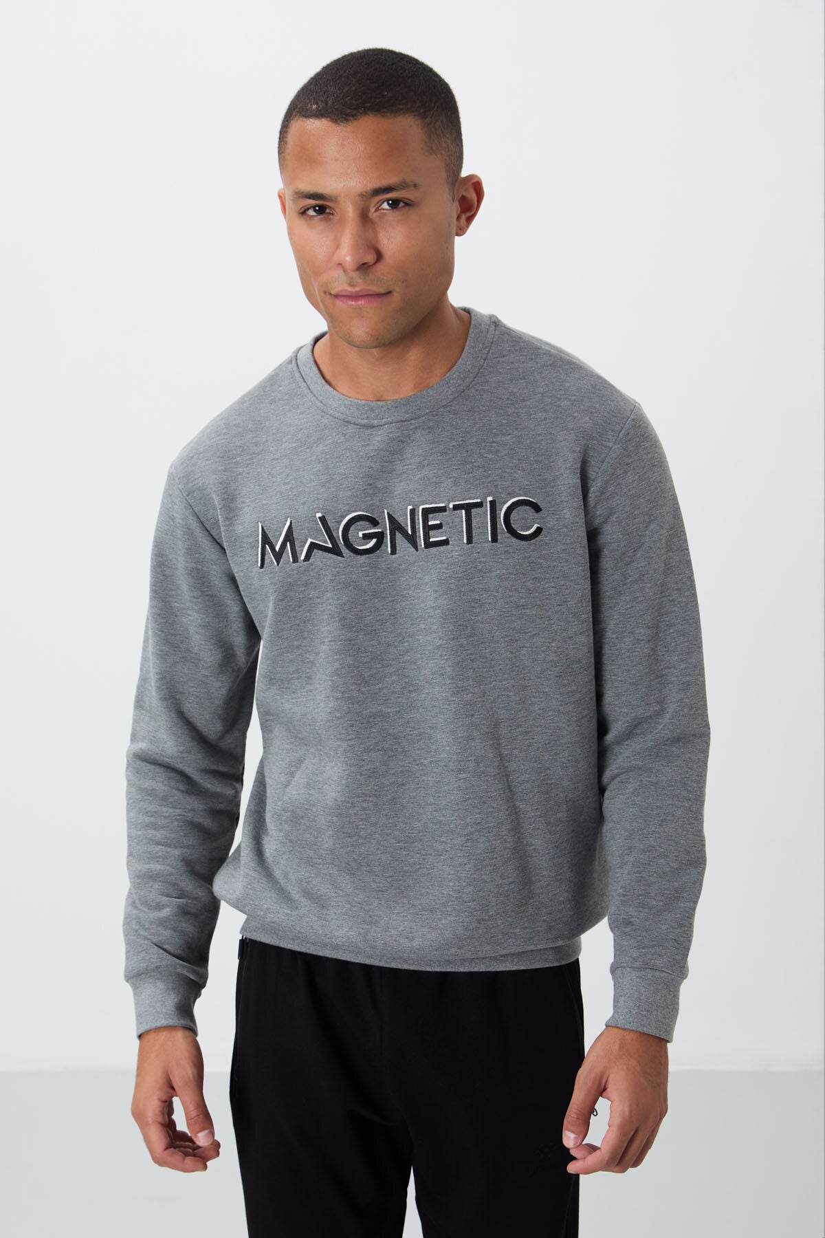 Image of Gri Melanj Yazı Nakışlı O Yaka Rahat Form İçi Polarlı Erkek Sweatshirt - 88020
