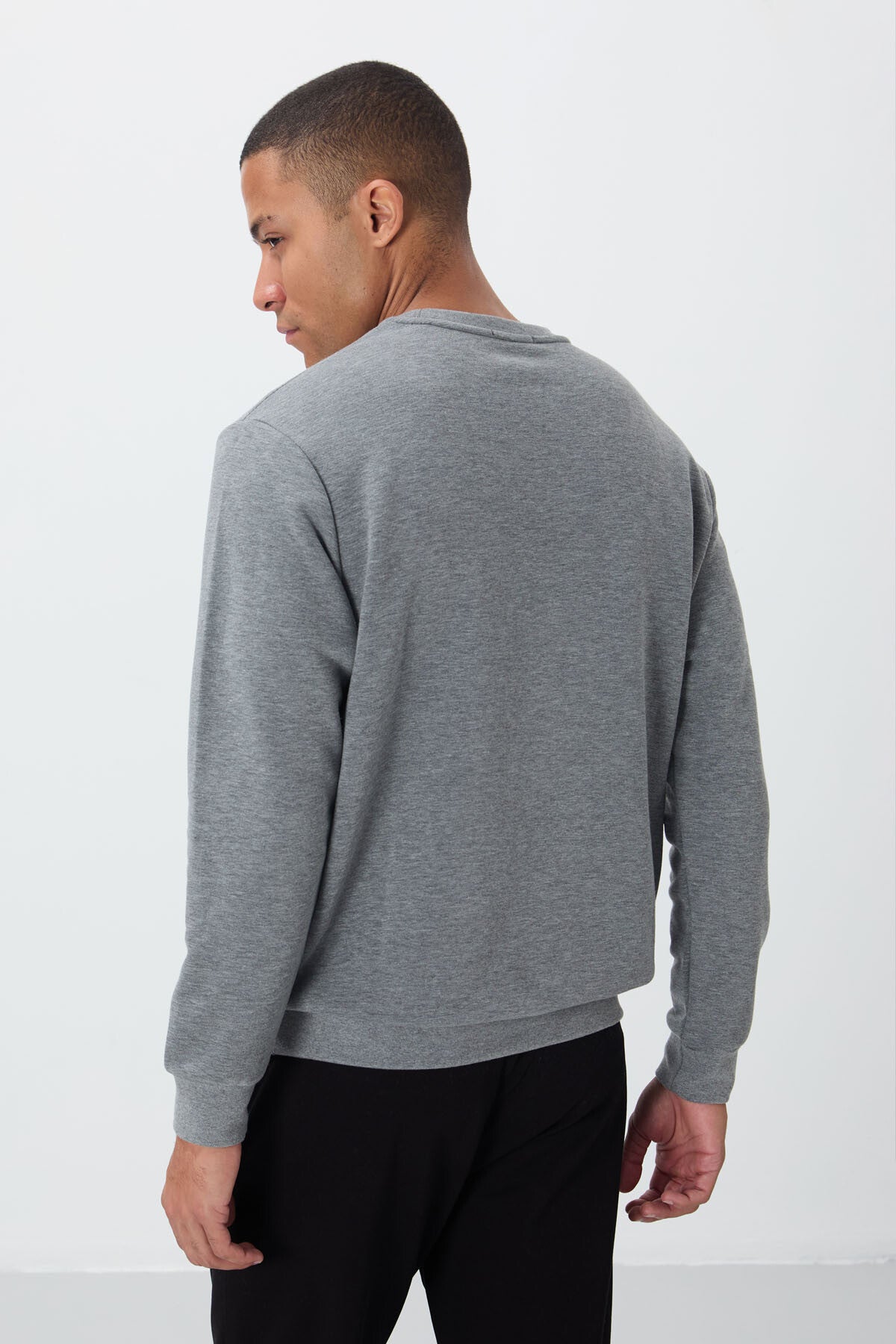 Image of Gri Melanj Yazı Nakışlı O Yaka Rahat Form İçi Polarlı Erkek Sweatshirt - 88020