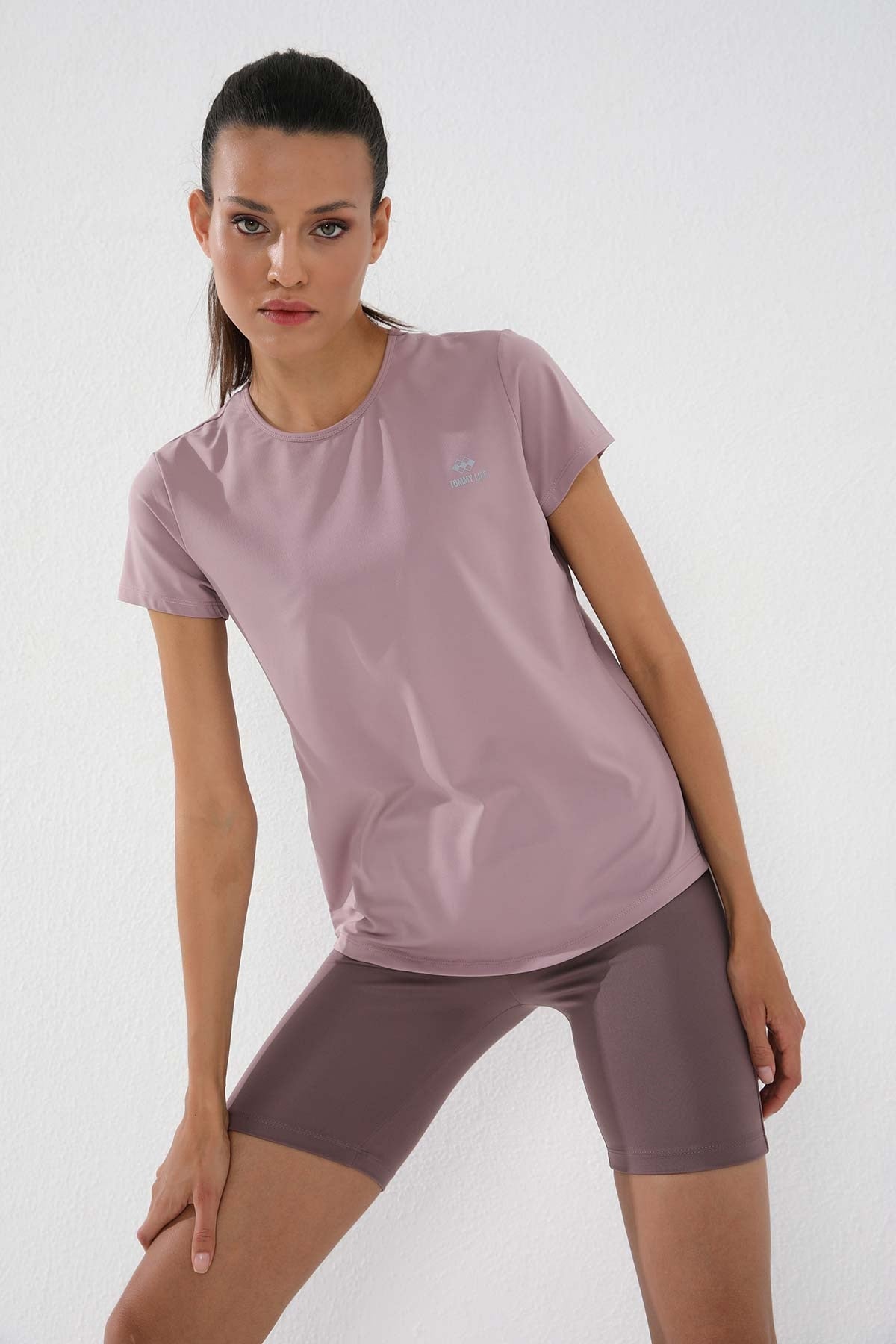 Image of Gül Kurusu Basic Kısa Kol Standart Kalıp O Yaka Kadın T-Shirt - 97144