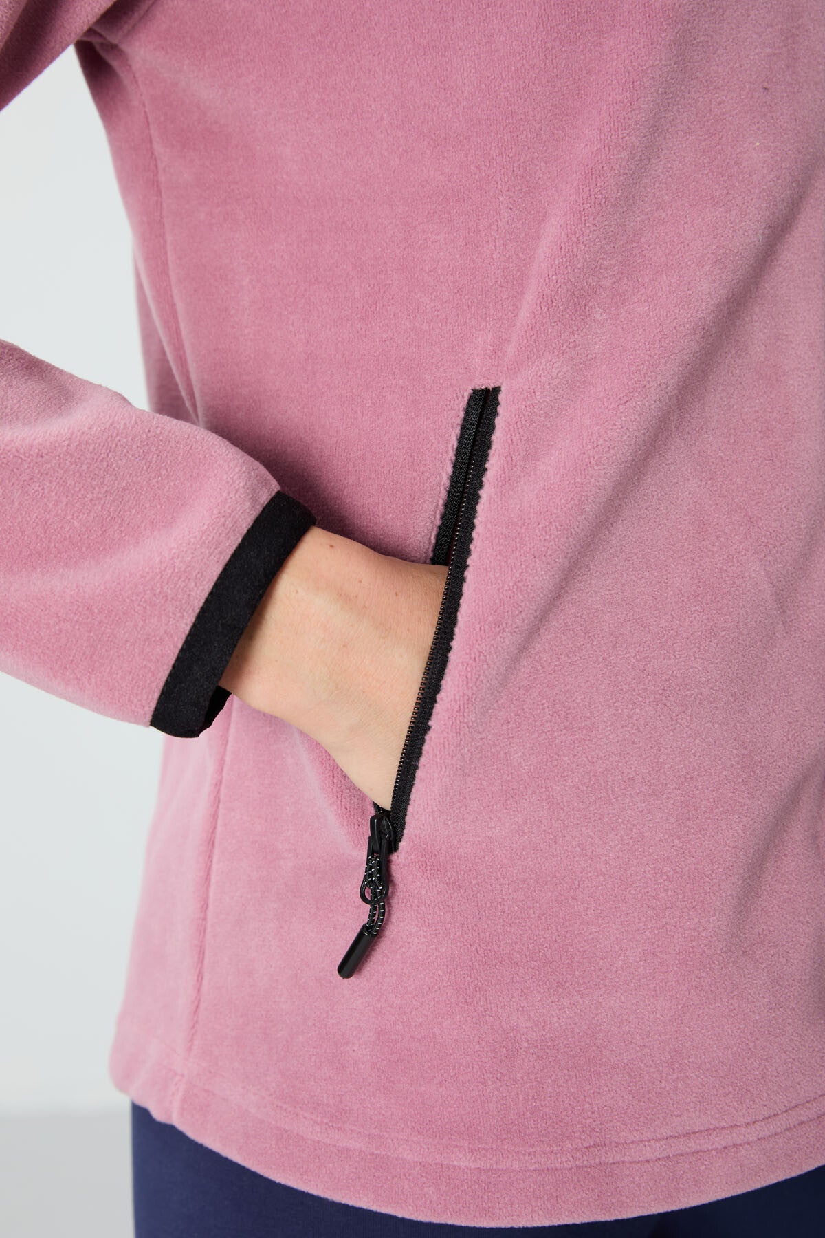 Image of Gül Kurusu Dik Yaka Fermuarlı Rahat Form Kadın Polar Sweatshirt - 97173