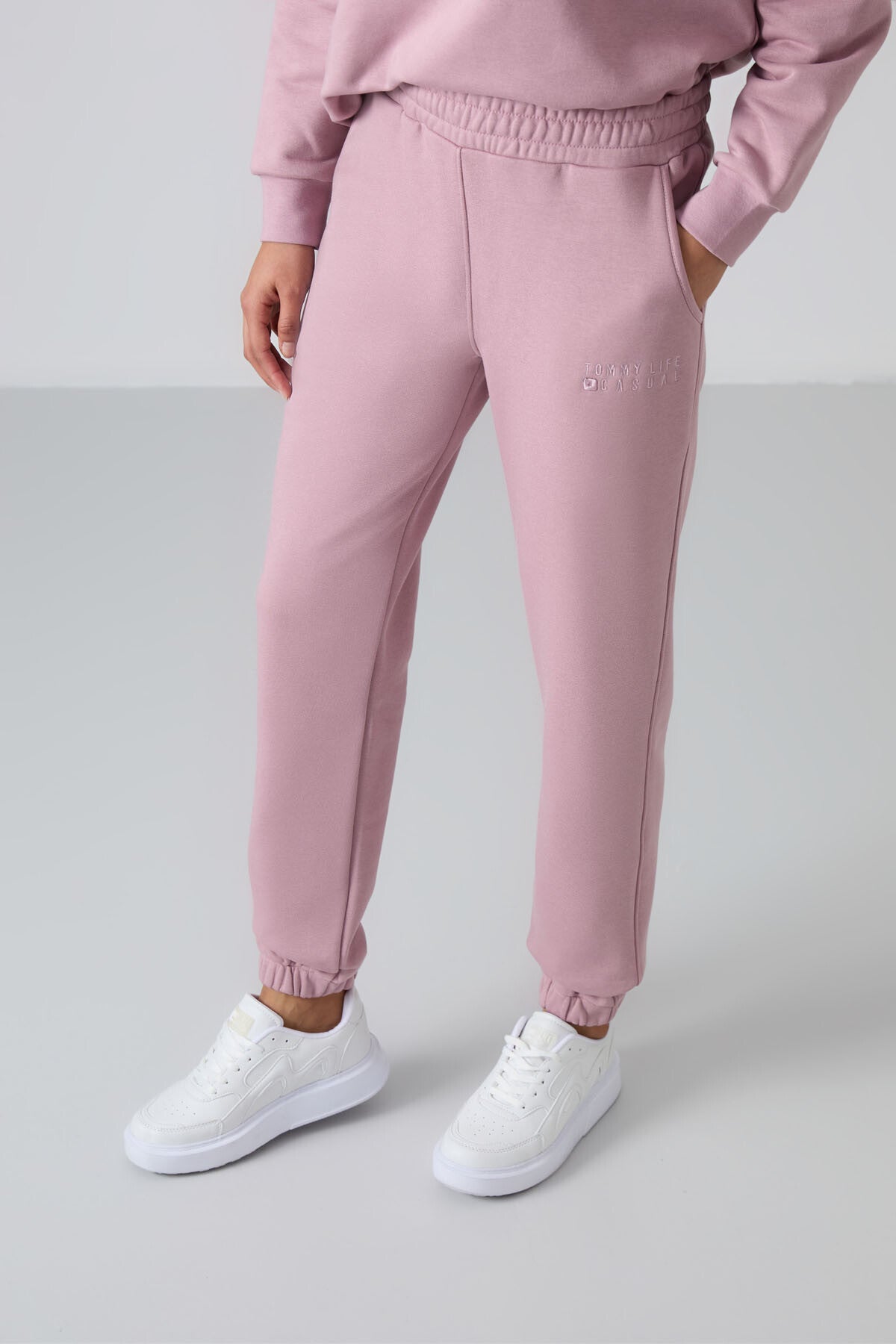 Image of Gül Kurusu Basic Pamuklu O Yaka Oversize Lastik Paça Kadın Eşofman Takım - 95287