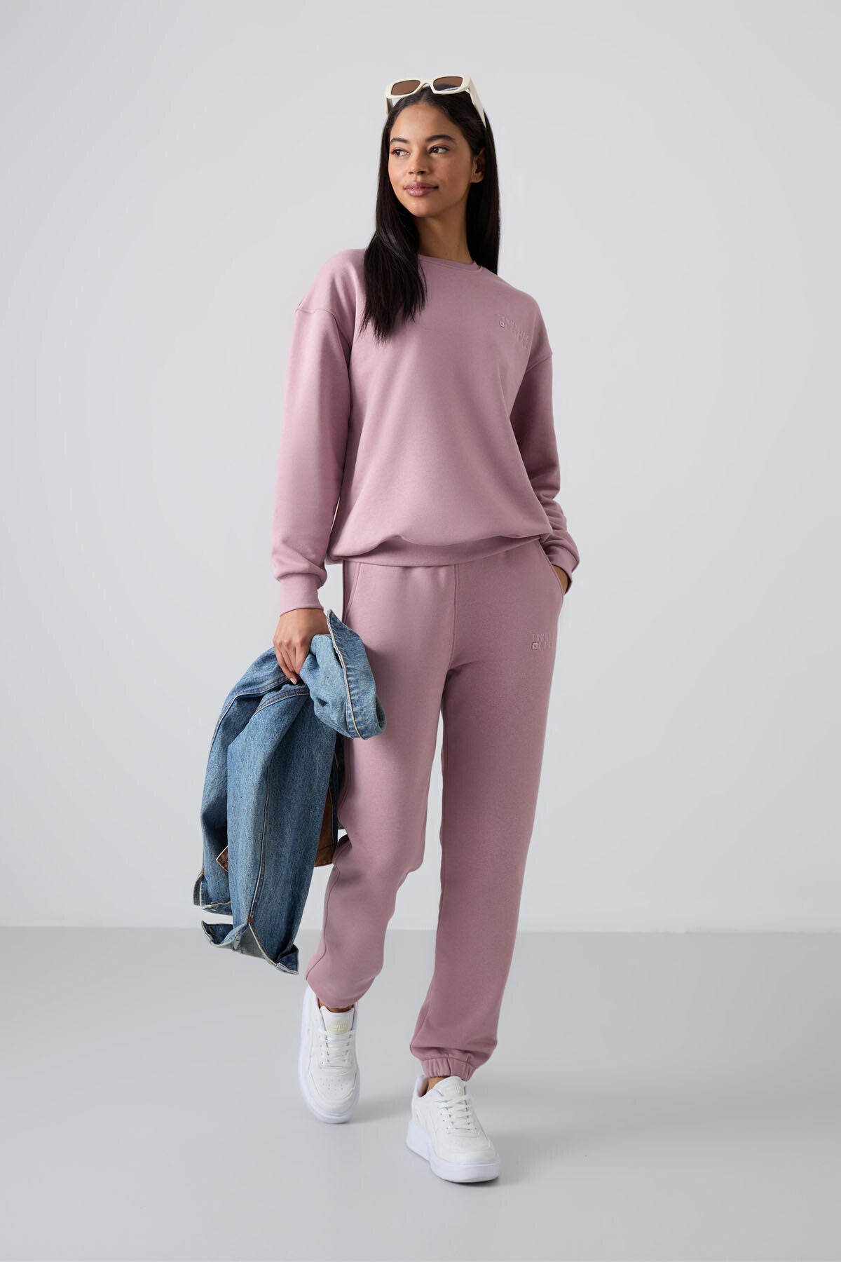 Image of Gül Kurusu Basic Pamuklu O Yaka Oversize Lastik Paça Kadın Eşofman Takım - 95287