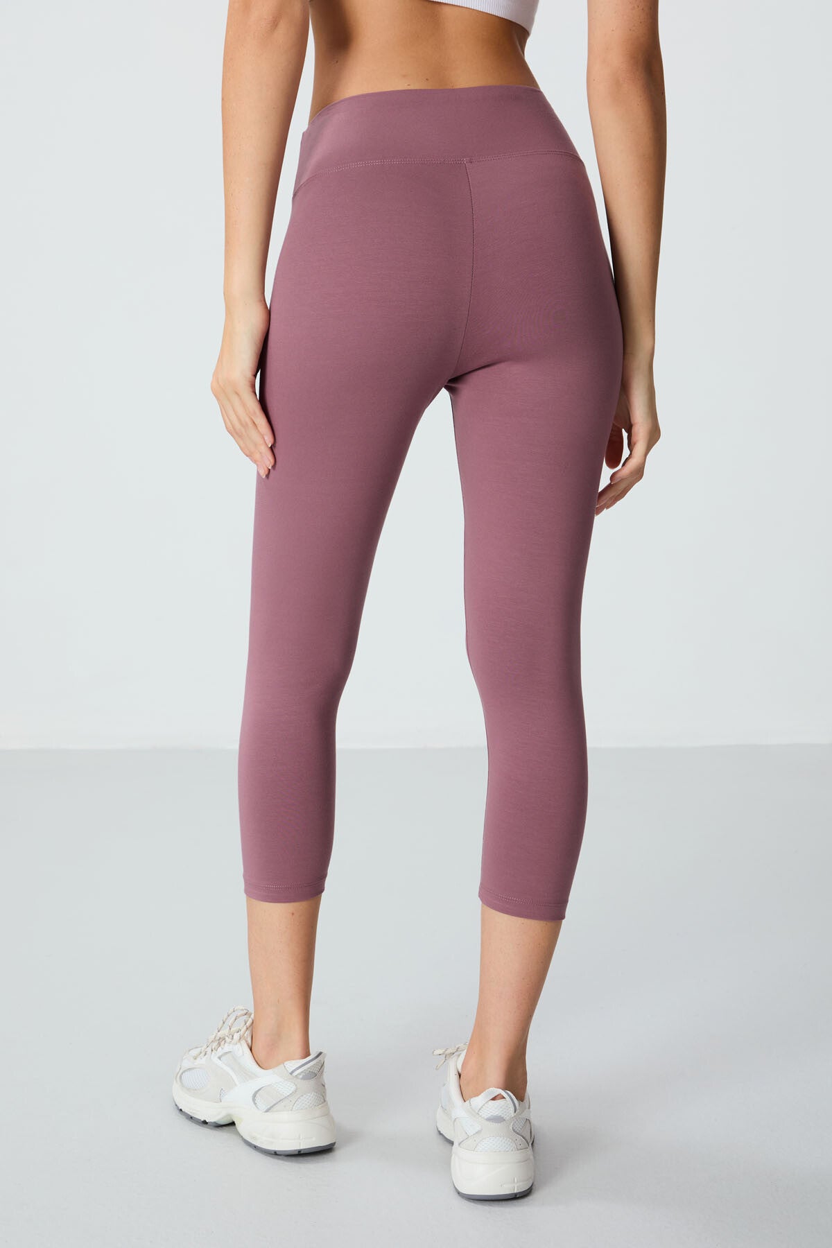 Image of Gül Kurusu Yüksek Bel Slim Fit Dar Paça Kadın Kapri Tayt - 93097