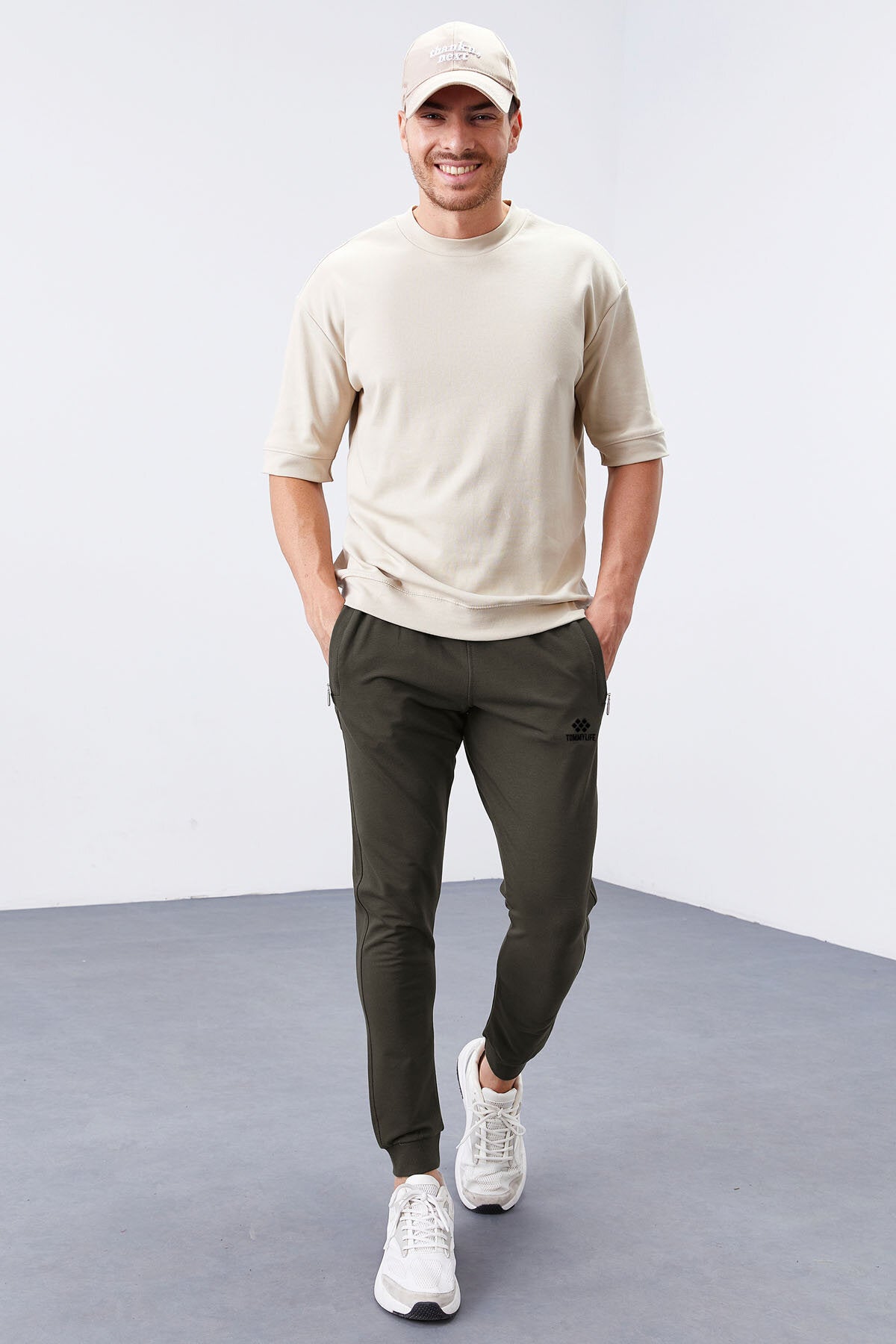Image of Haki Fermuar Cepli Dar Kalıp  Jogger Erkek Eşofman Alt - 84343