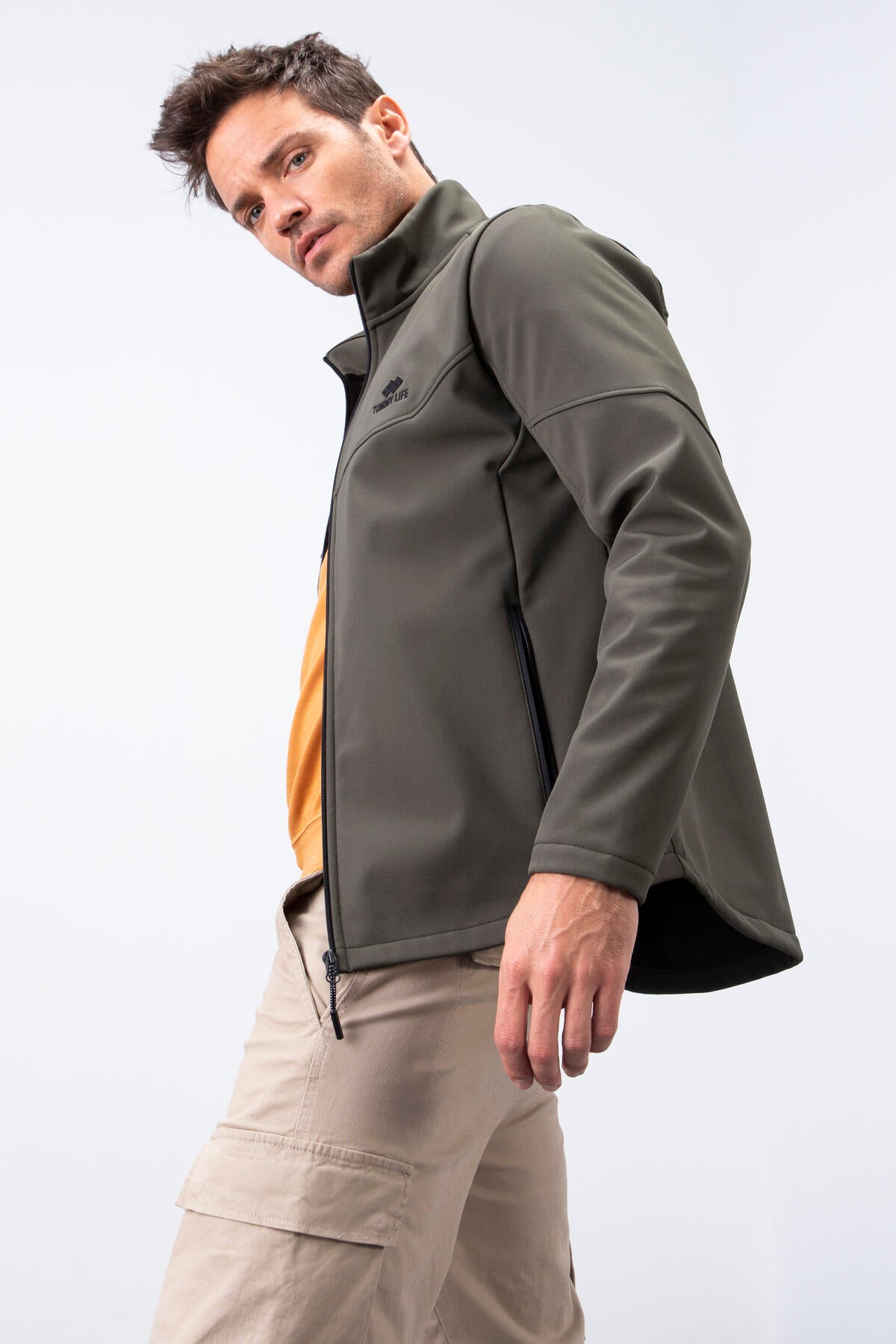 Image of Haki Fermuarlı Dik Yaka Su ve Rüzgar Geçirmez Softshell Erkek Mont - 88050