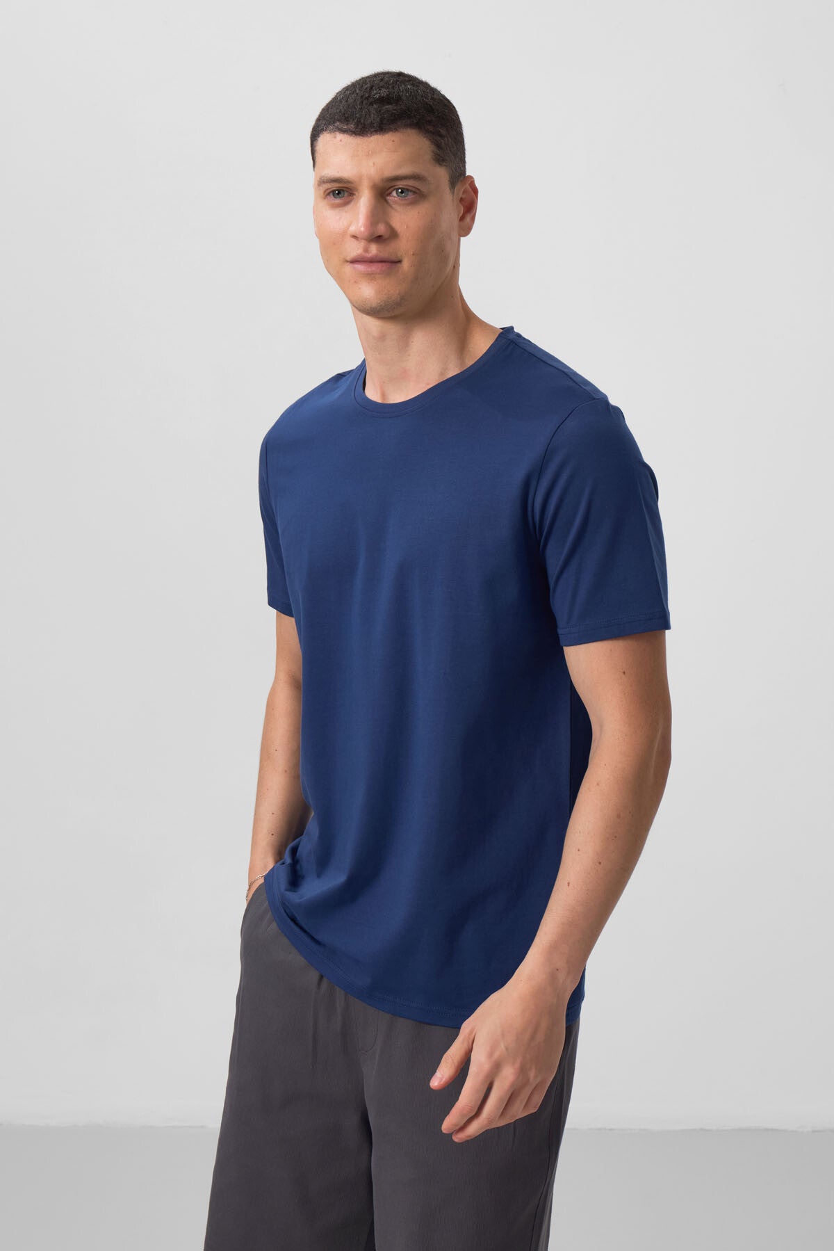 Image of İndigo Erkek Basic Kısa Kol Standart Kalıp O Yaka T-shirt - 87911