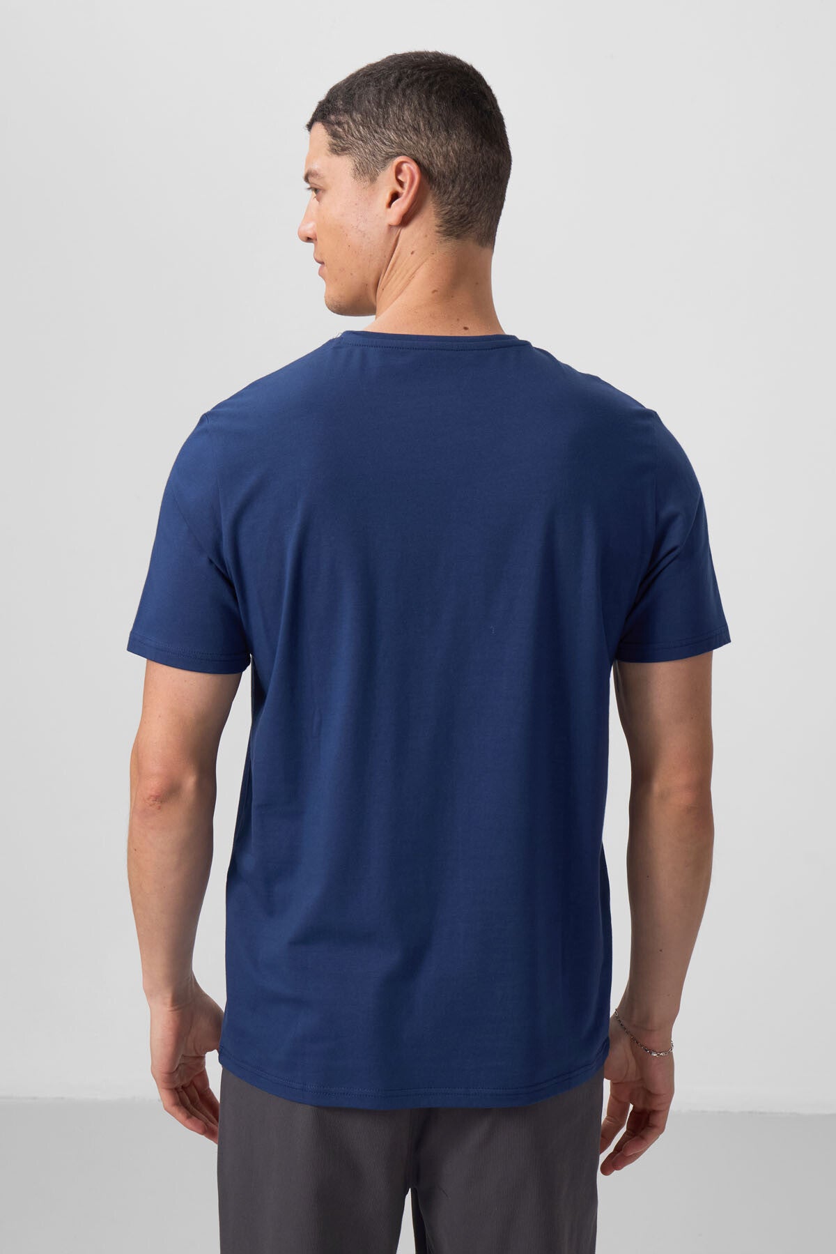 Image of İndigo Erkek Basic Kısa Kol Standart Kalıp O Yaka T-shirt - 87911