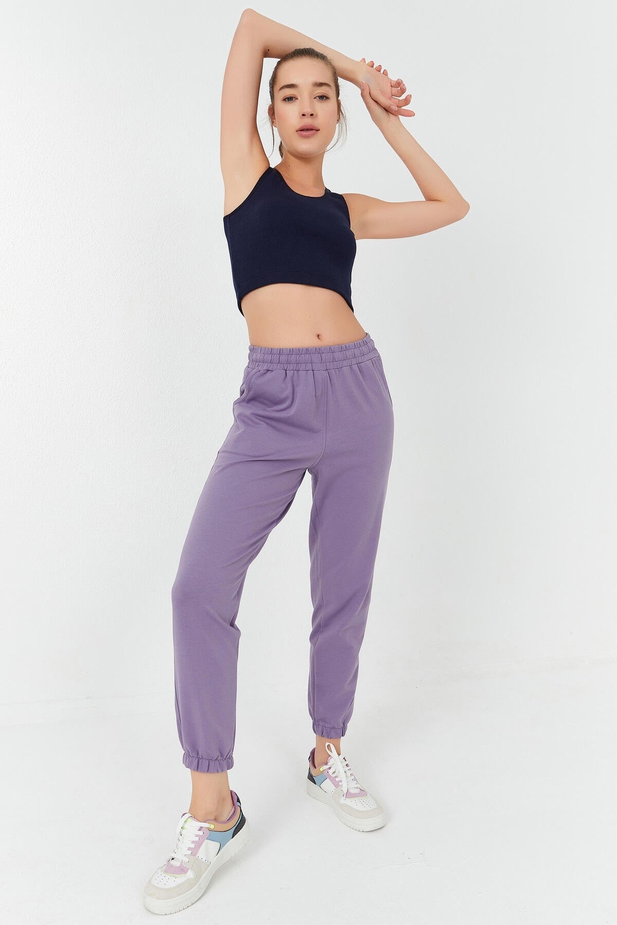 Image of İndigo Basic Sıfır Kol Dar Kalıp U Yaka Kadın Crop Top Atlet - 97160