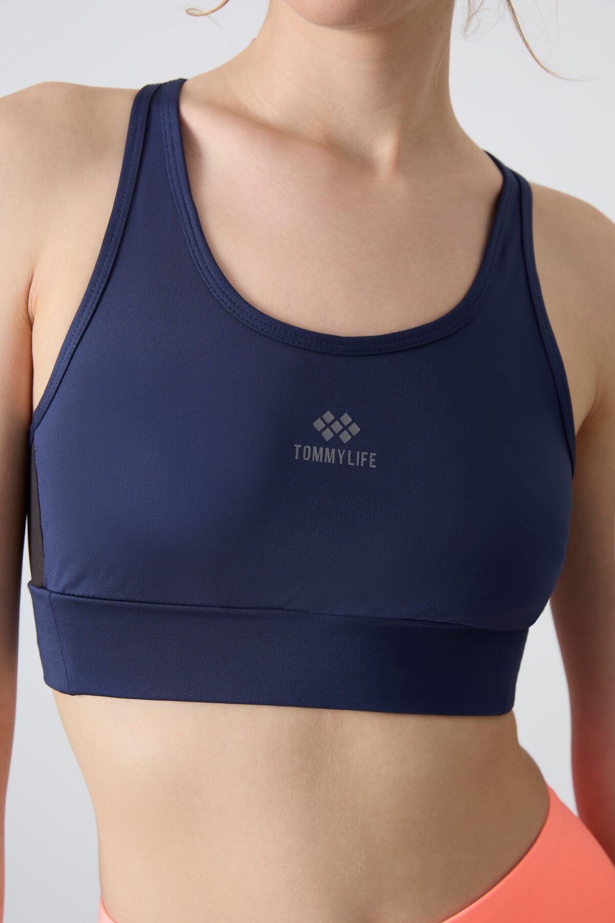 Image of İndigo Çapraz Sırt Detaylı Slim Fit U Yaka Pedli Kadın Spor Büstiyer - 97121