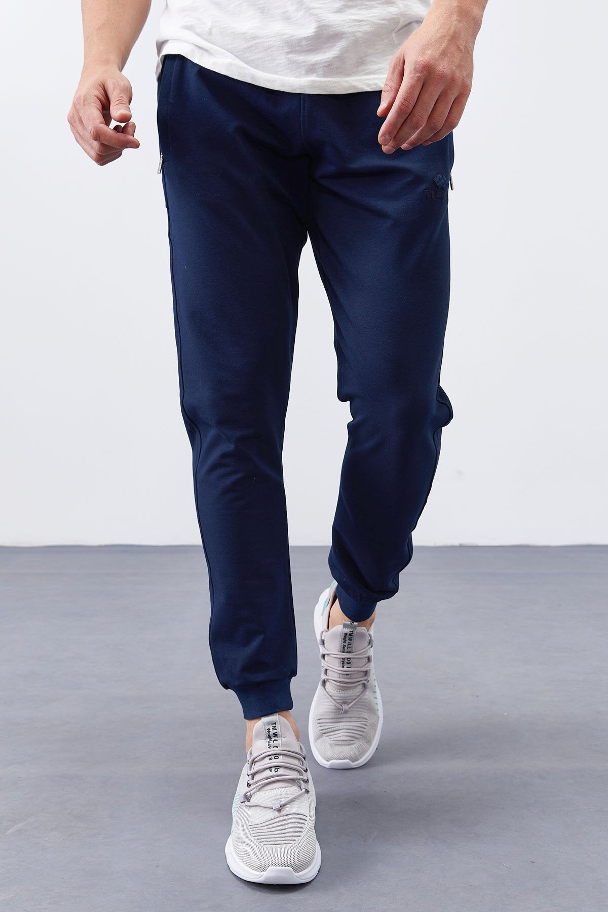 Image of İndigo Fermuar Cepli Dar Kalıp  Jogger Erkek Eşofman Alt - 84343