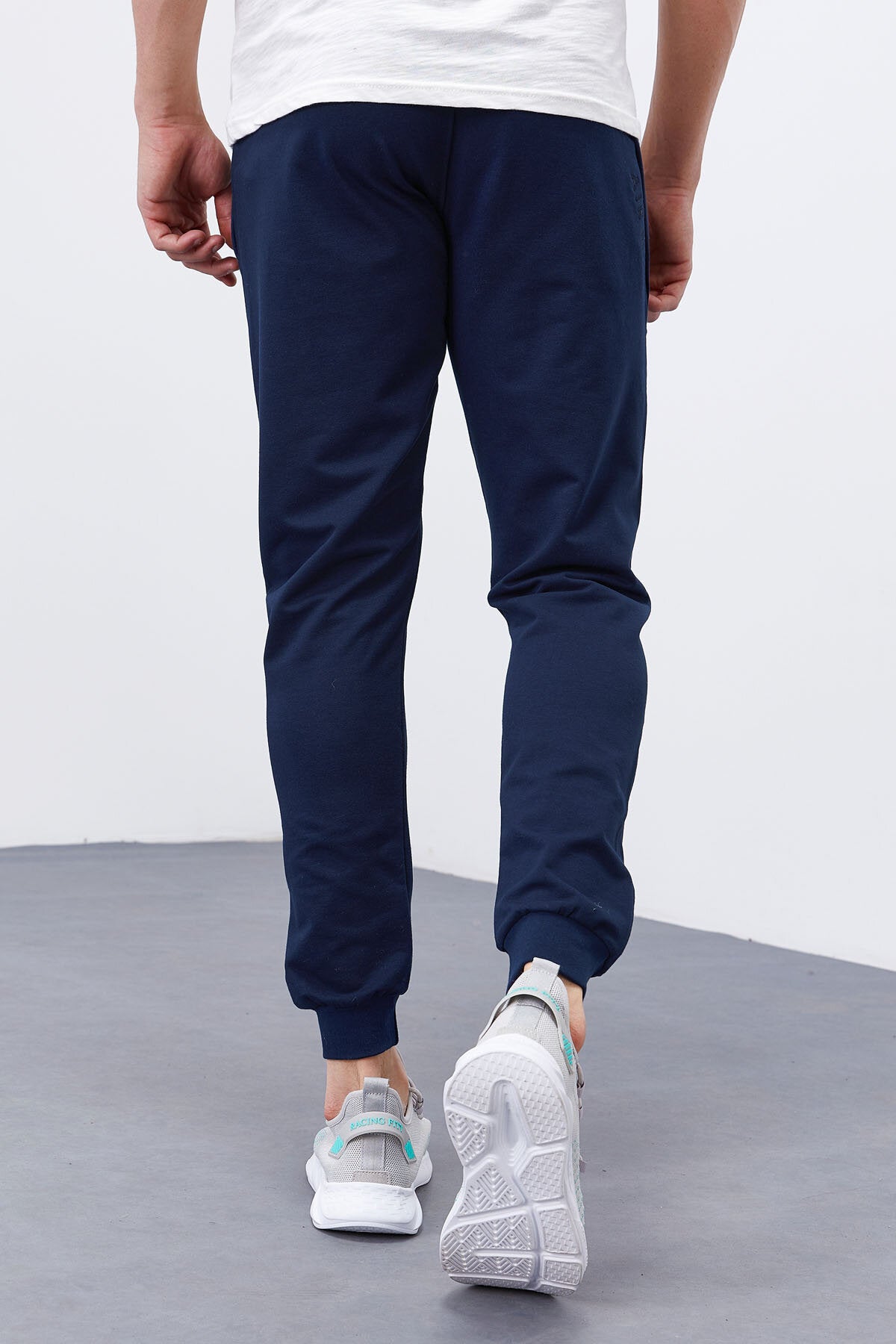 Image of İndigo Fermuar Cepli Dar Kalıp  Jogger Erkek Eşofman Alt - 84343