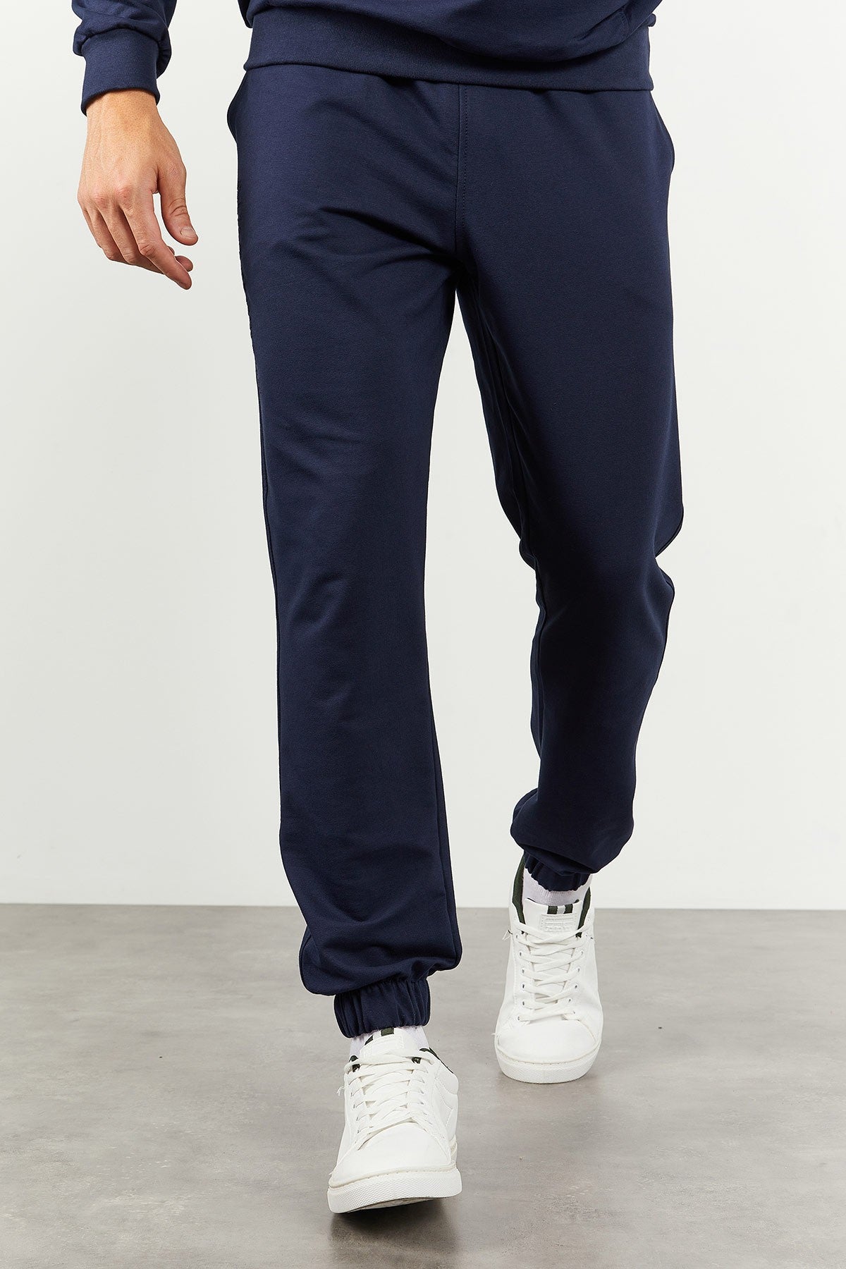 Image of İndigo Kapüşonlu Kanguru Cep Lastik Paça Erkek Oversize Eşofman Takımı - 85117
