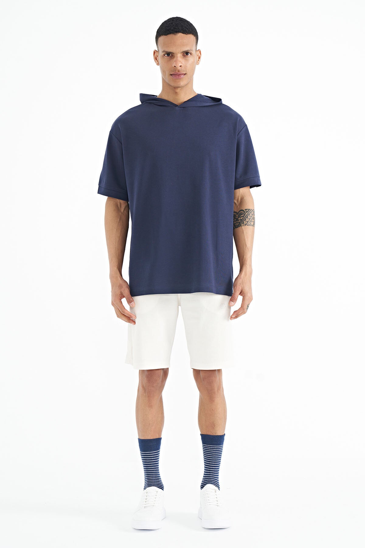Image of İndigo Kapüşonlu Kol Etiket Detaylı Oversize Erkek T-shirt - 88179