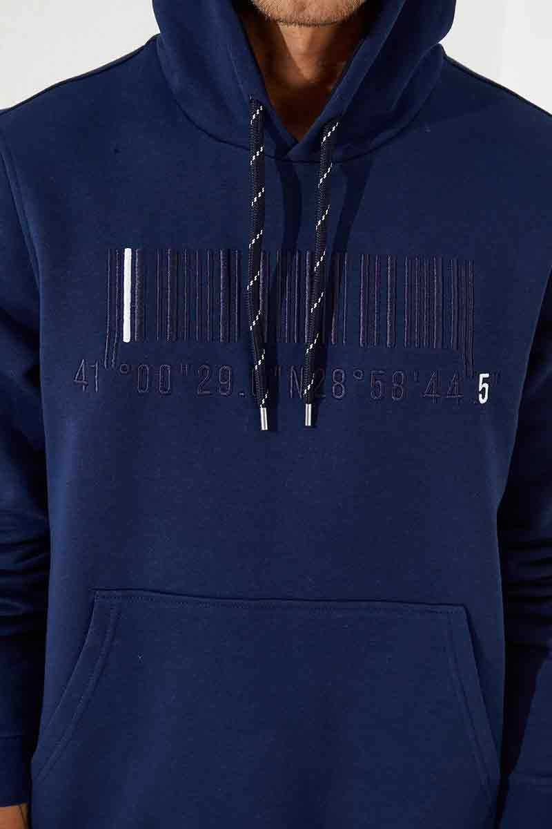 Image of İndigo Nakışlı Kanguru Cep Standart Kalıp Kapüşonlu Erkek Sweatshirt - 87839