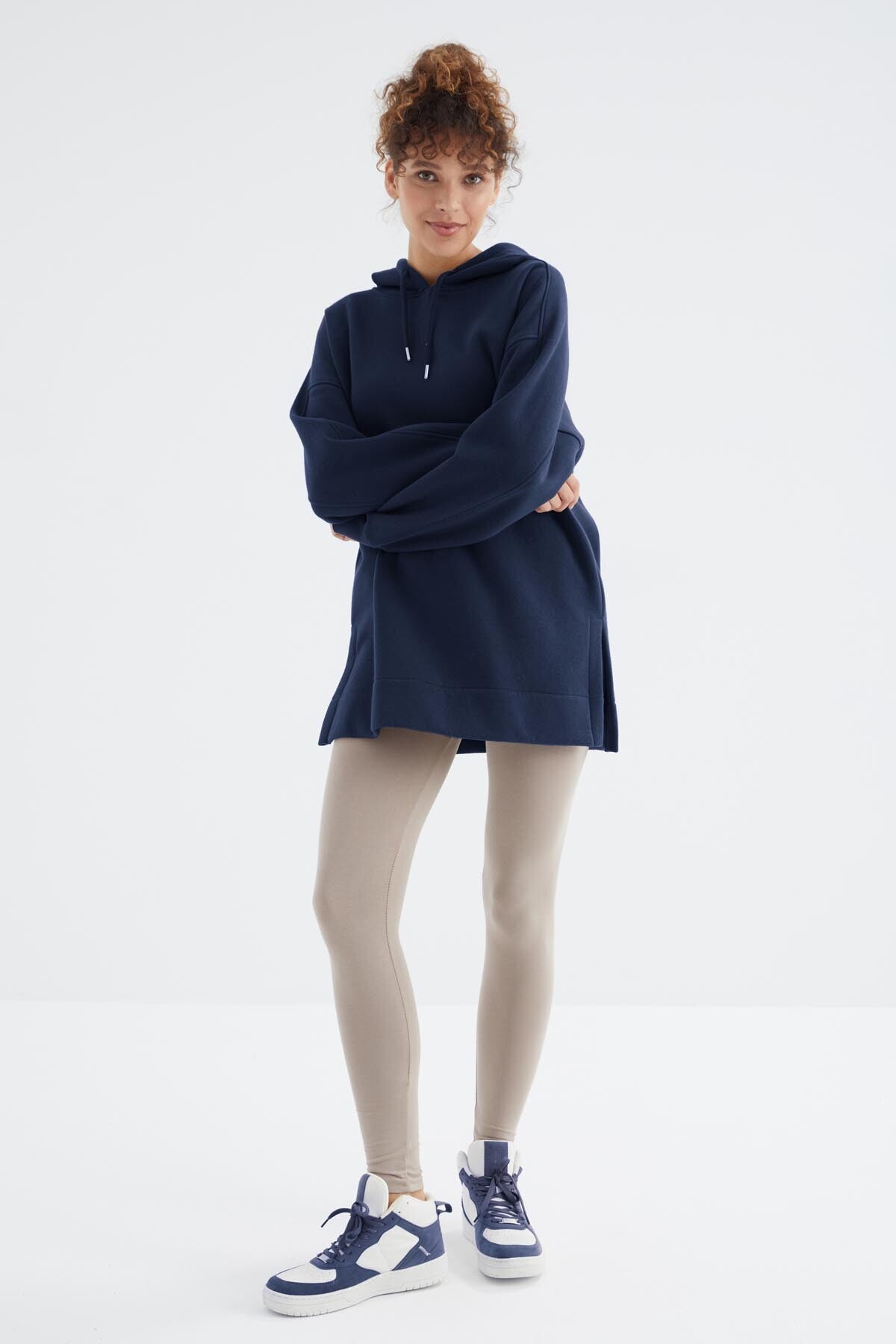Image of İndigo Reglan Kol Basic Kapüşonlu Oversize Sweatshirt Tunik - 97242