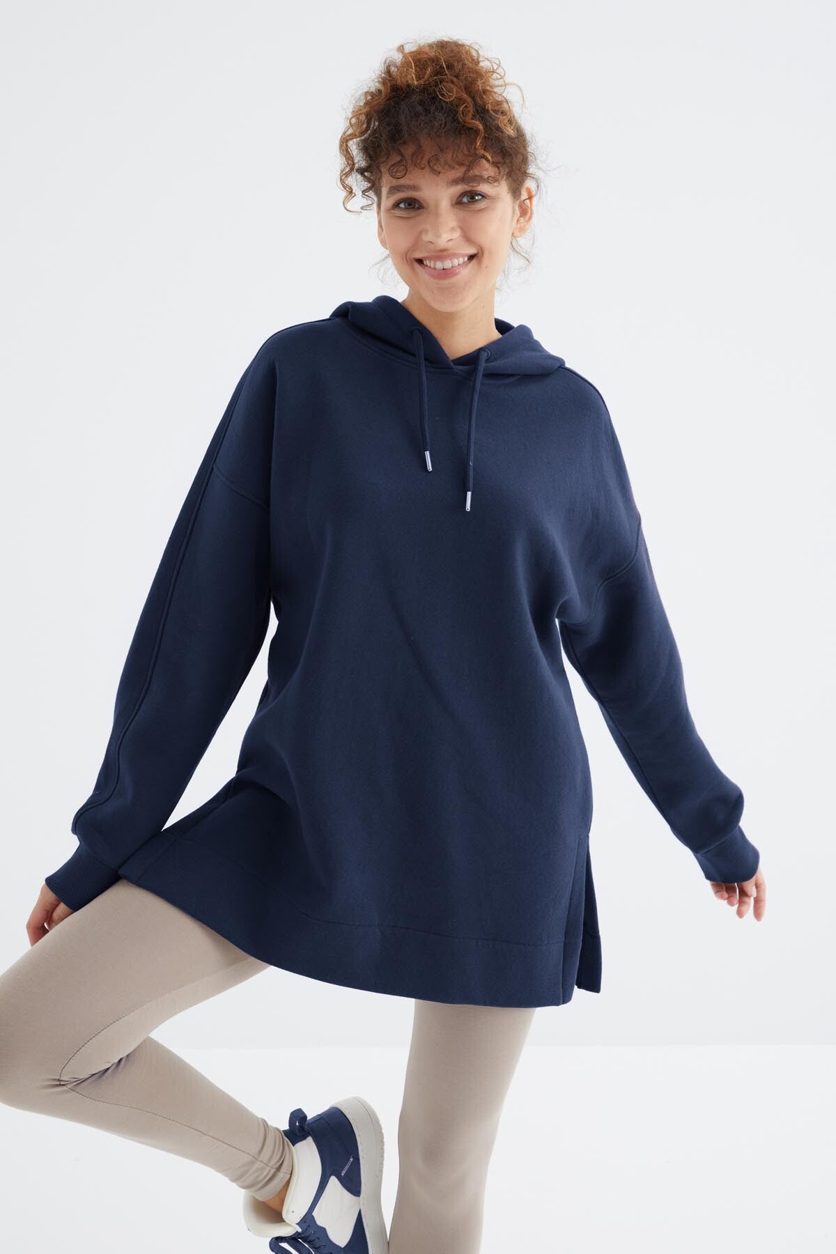 Image of İndigo Reglan Kol Basic Kapüşonlu Oversize Sweatshirt Tunik - 97242