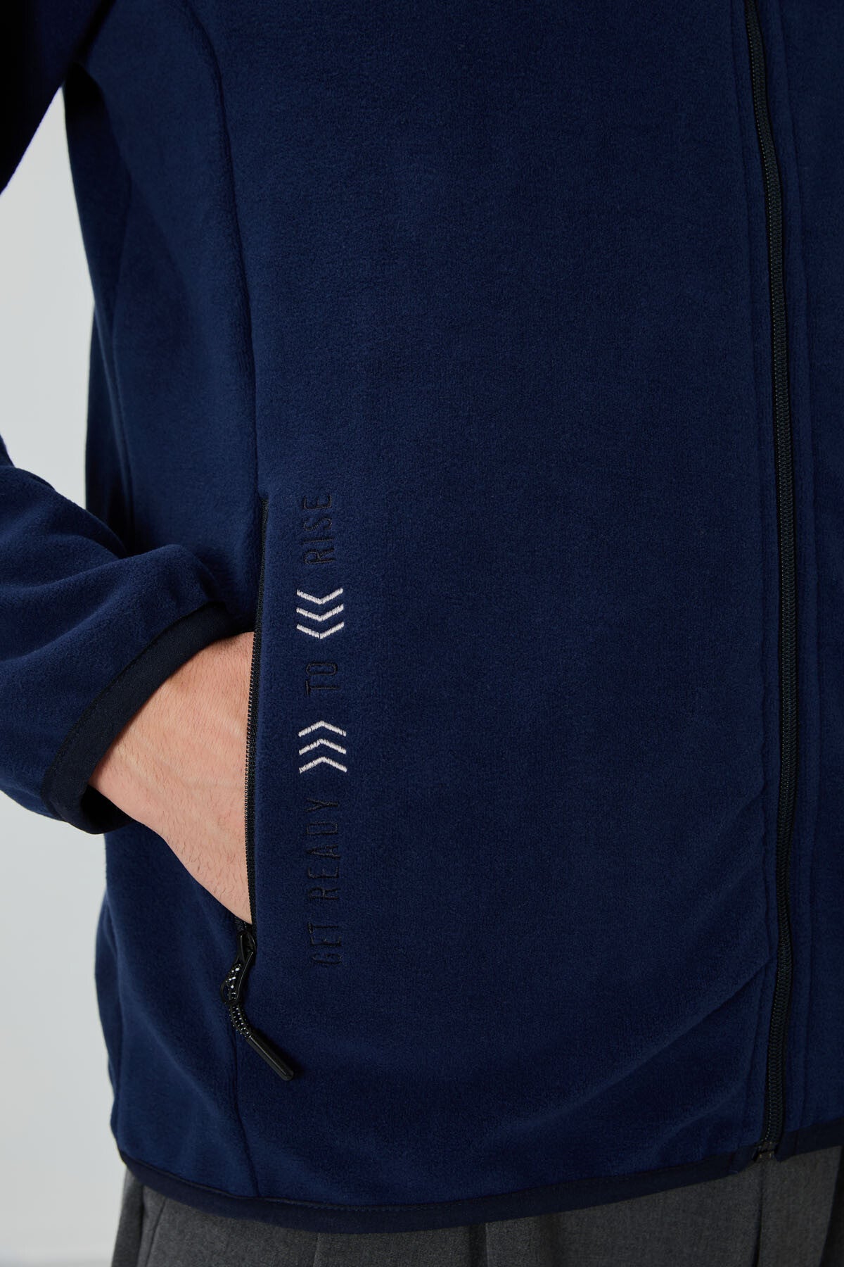 Image of İndigo Yazı Nakışlı Dik Yaka Fermuarlı Standart Kalıp Erkek Sweatshirt Polar - 87992