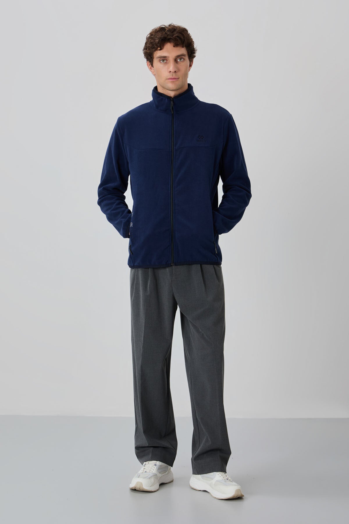 Image of İndigo Yazı Nakışlı Dik Yaka Fermuarlı Standart Kalıp Erkek Sweatshirt Polar - 87992