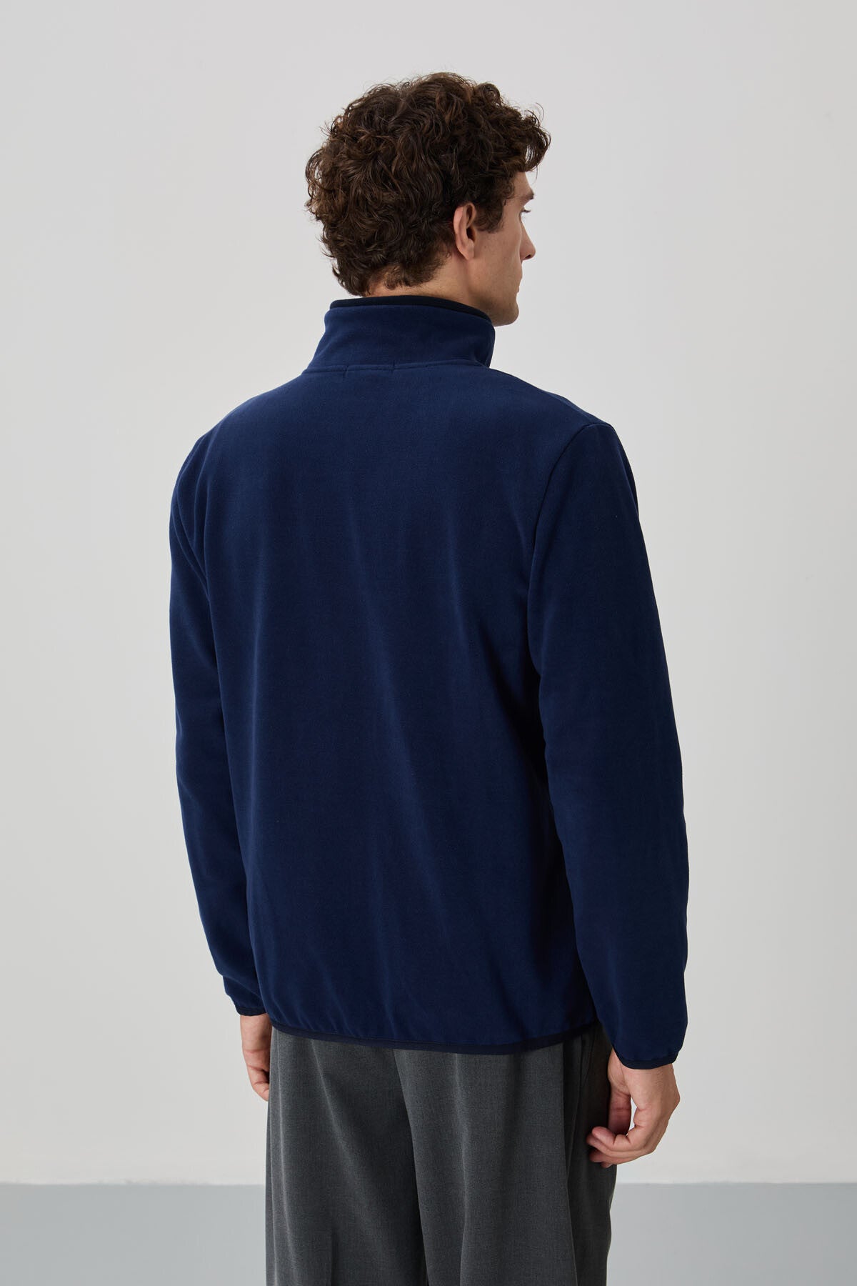 Image of İndigo Yazı Nakışlı Dik Yaka Fermuarlı Standart Kalıp Erkek Sweatshirt Polar - 87992